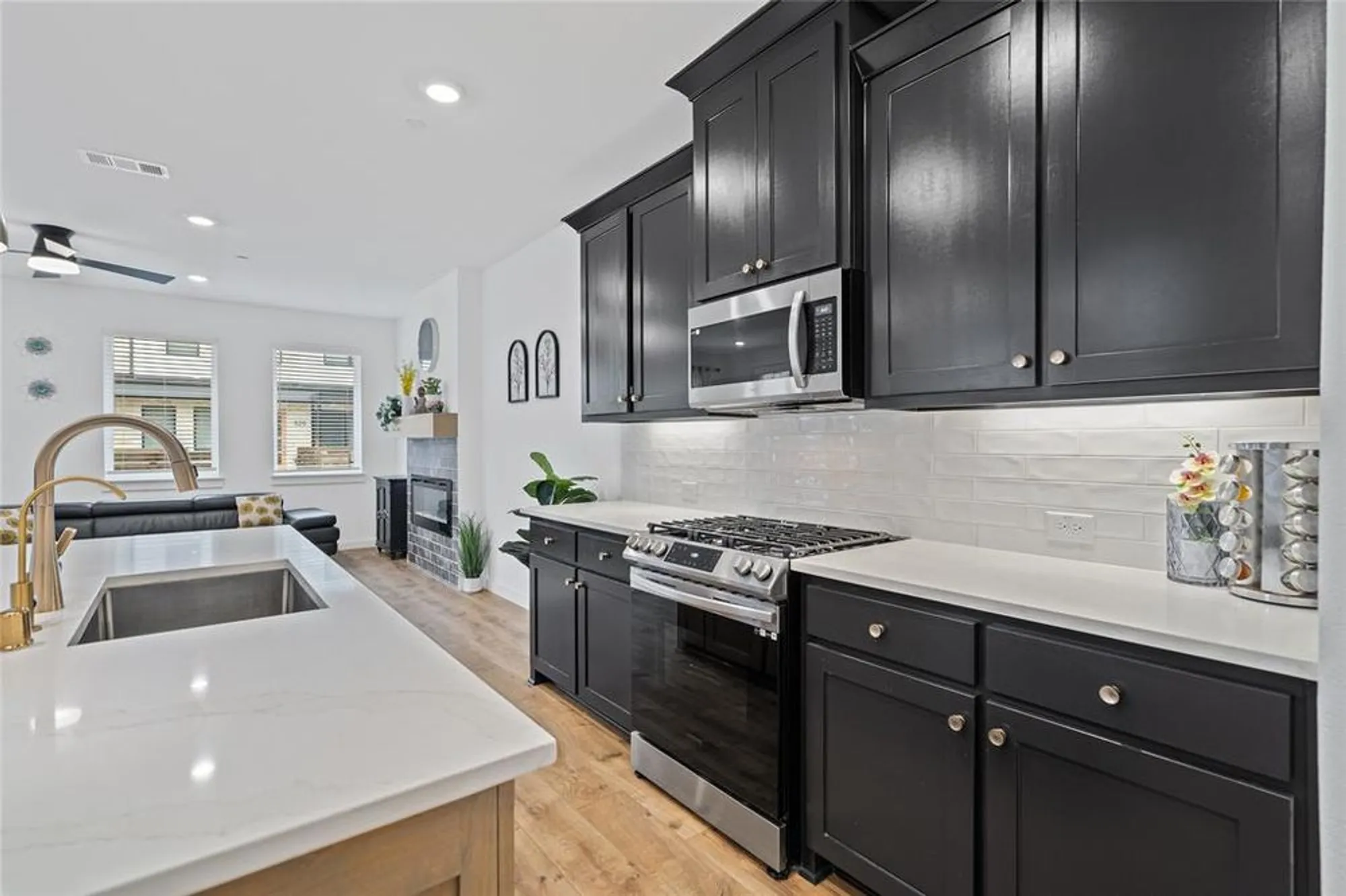 Property Slideshow image 13 of 40 | 801 cavitt ct, Prosper, TX, 75078