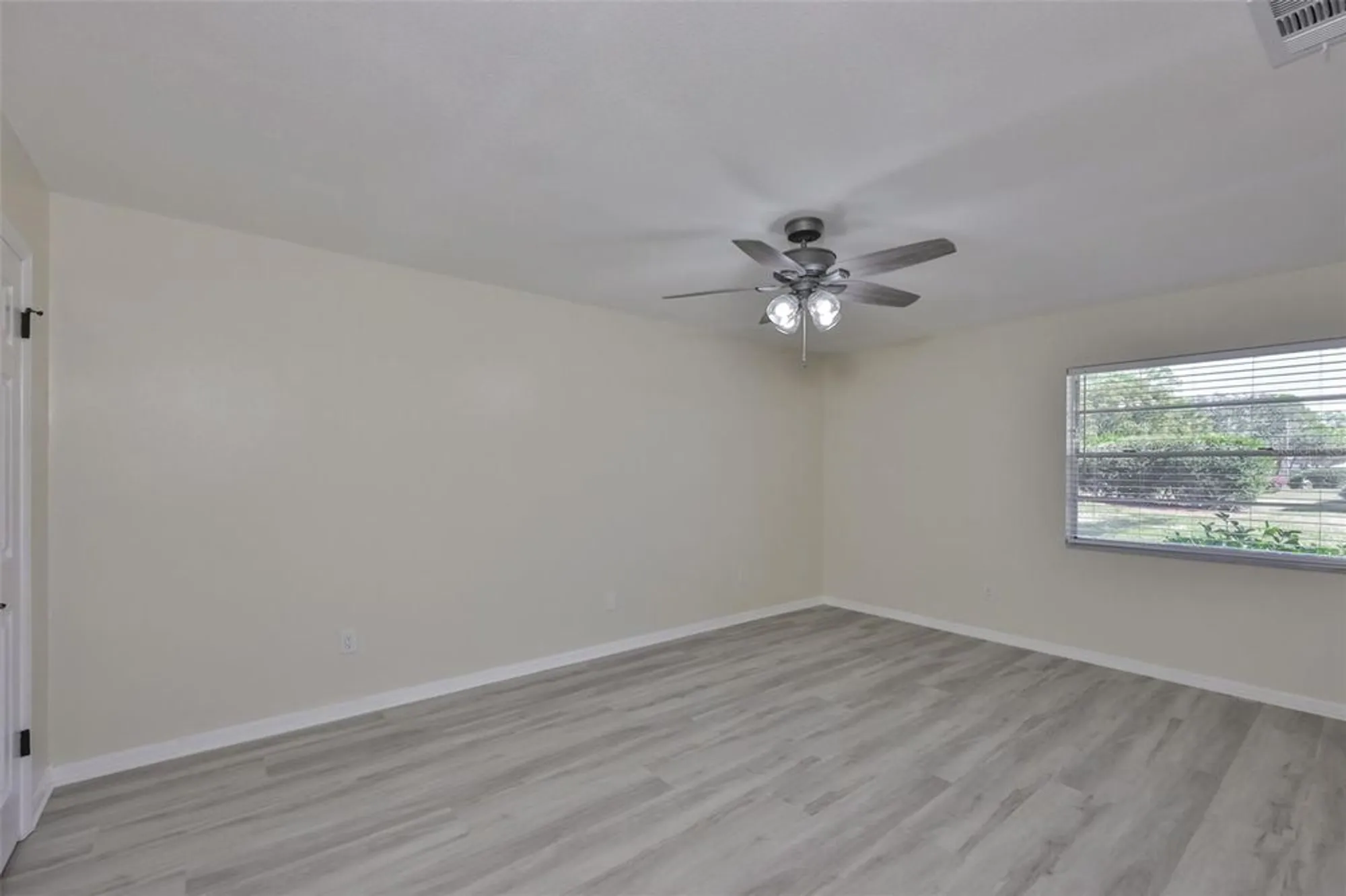 Property Slideshow image 28 of 98 | 1218 haddington cir # 74, Sun City Center, FL, 33573