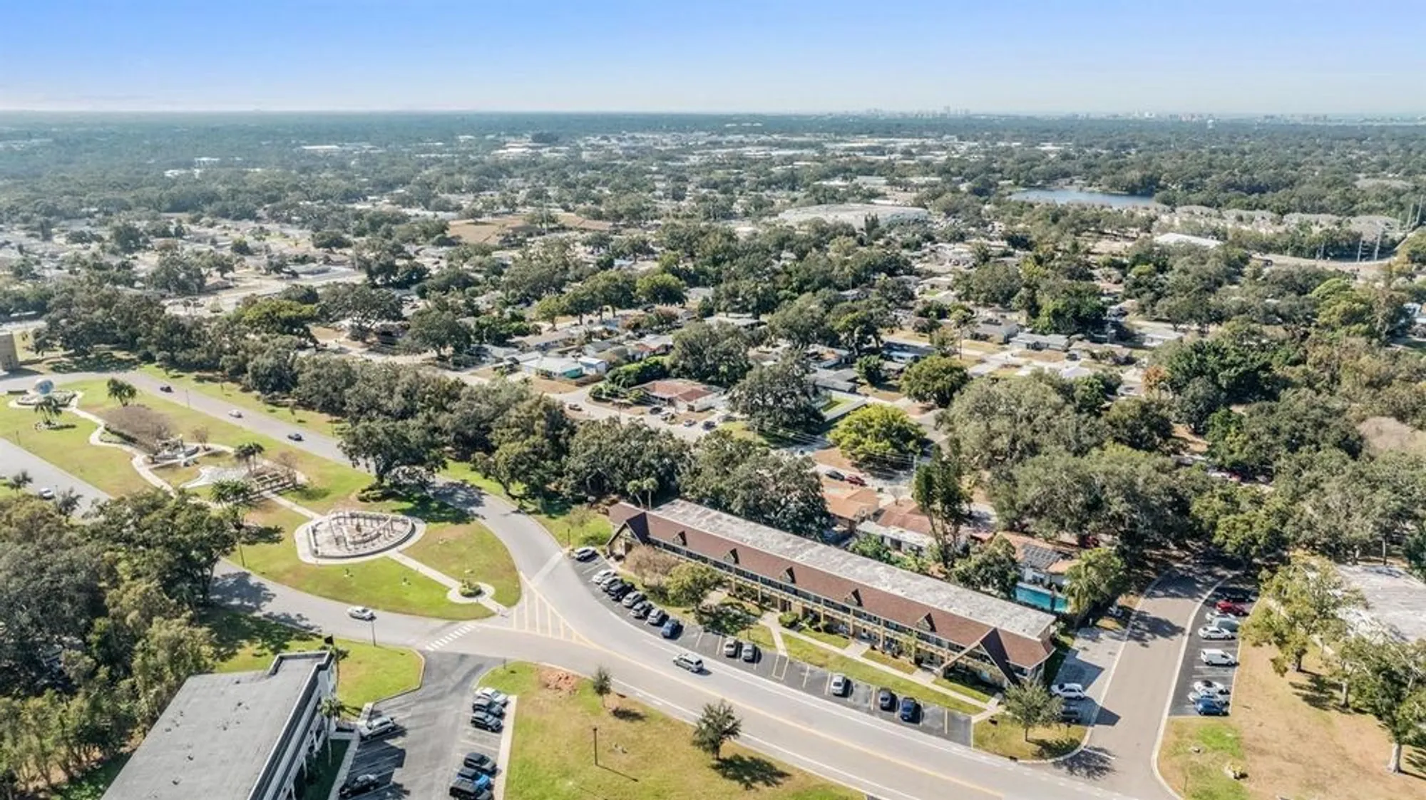 Property Slideshow image 32 of 46 | 2000 world parkway blvd apt 15, Clearwater, FL, 33763