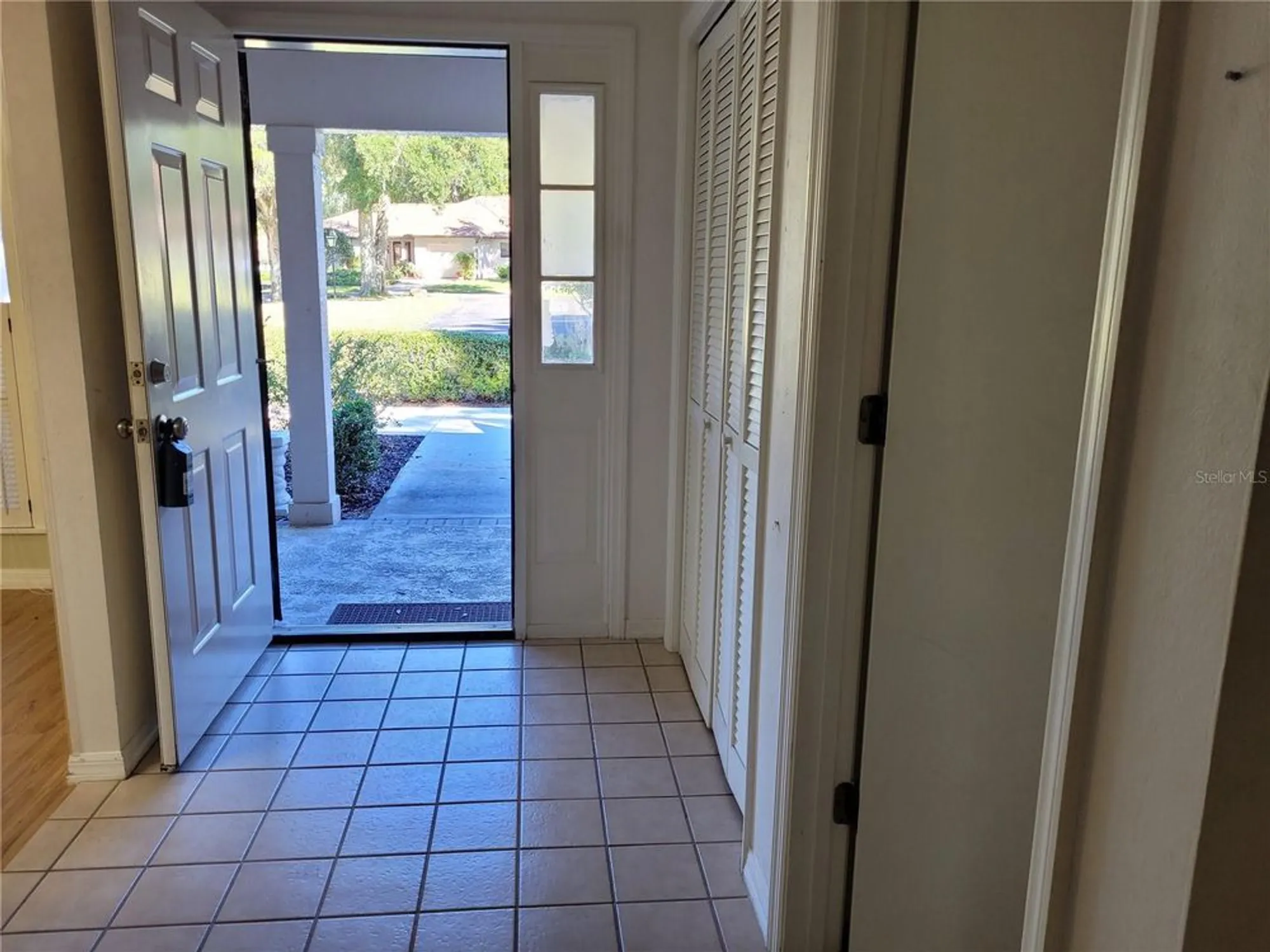 Property Slideshow image 5 of 35 | 6018 w bromley cir, Crystal River, FL, 34429