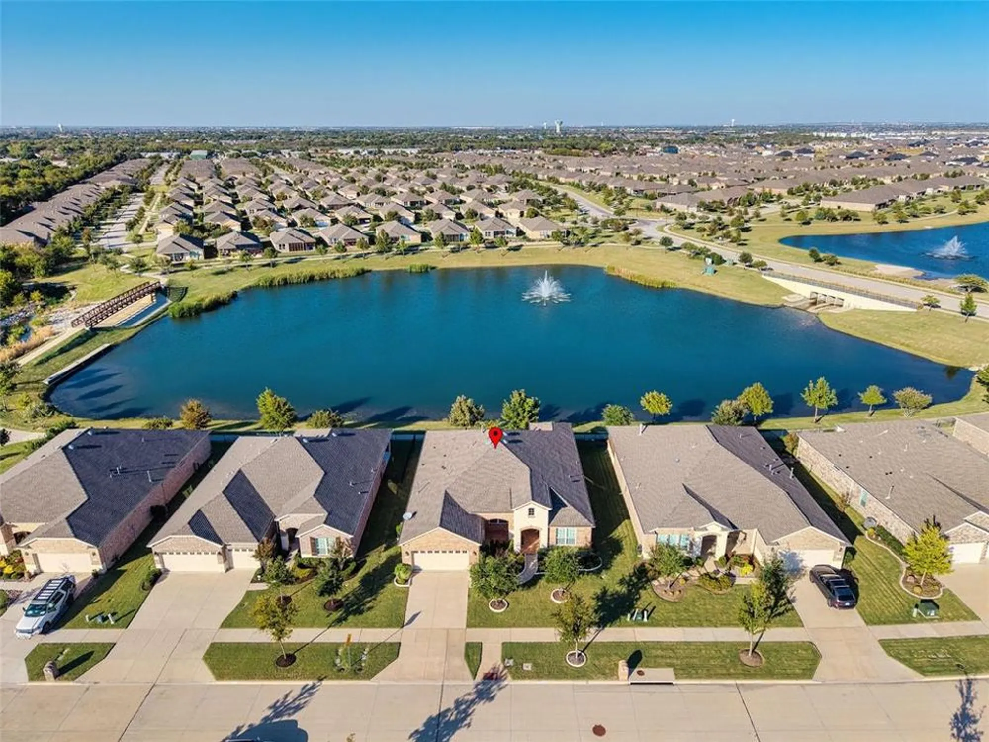 Property Slideshow image 31 of 38 | 2112 vista creek dr, Frisco, TX, 75036