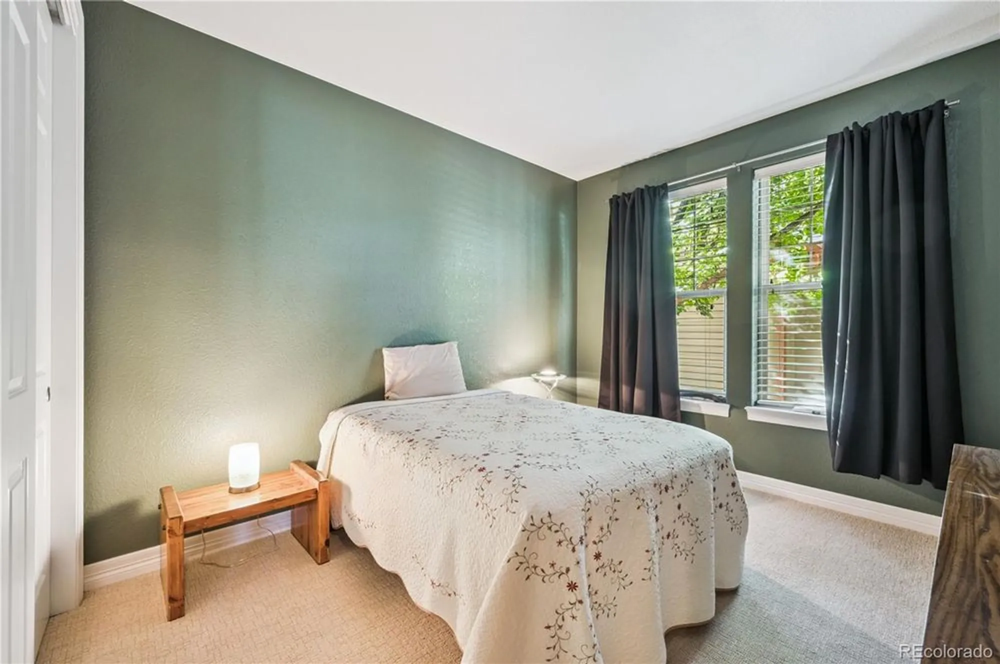 Property Slideshow image 20 of 50 | 8588 w quarles pl, Littleton, CO, 80128