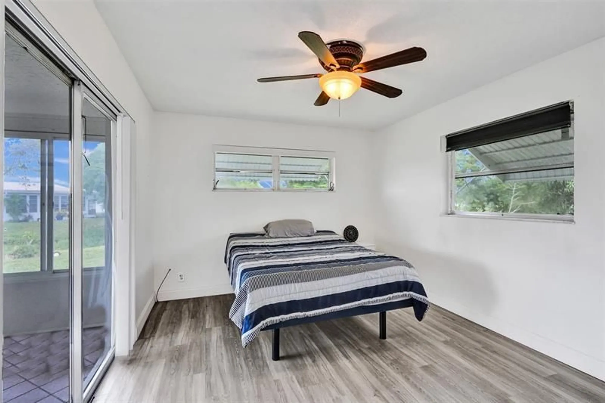 Property Slideshow image 12 of 17 | 6755 nw 15th st, Margate, FL, 33063