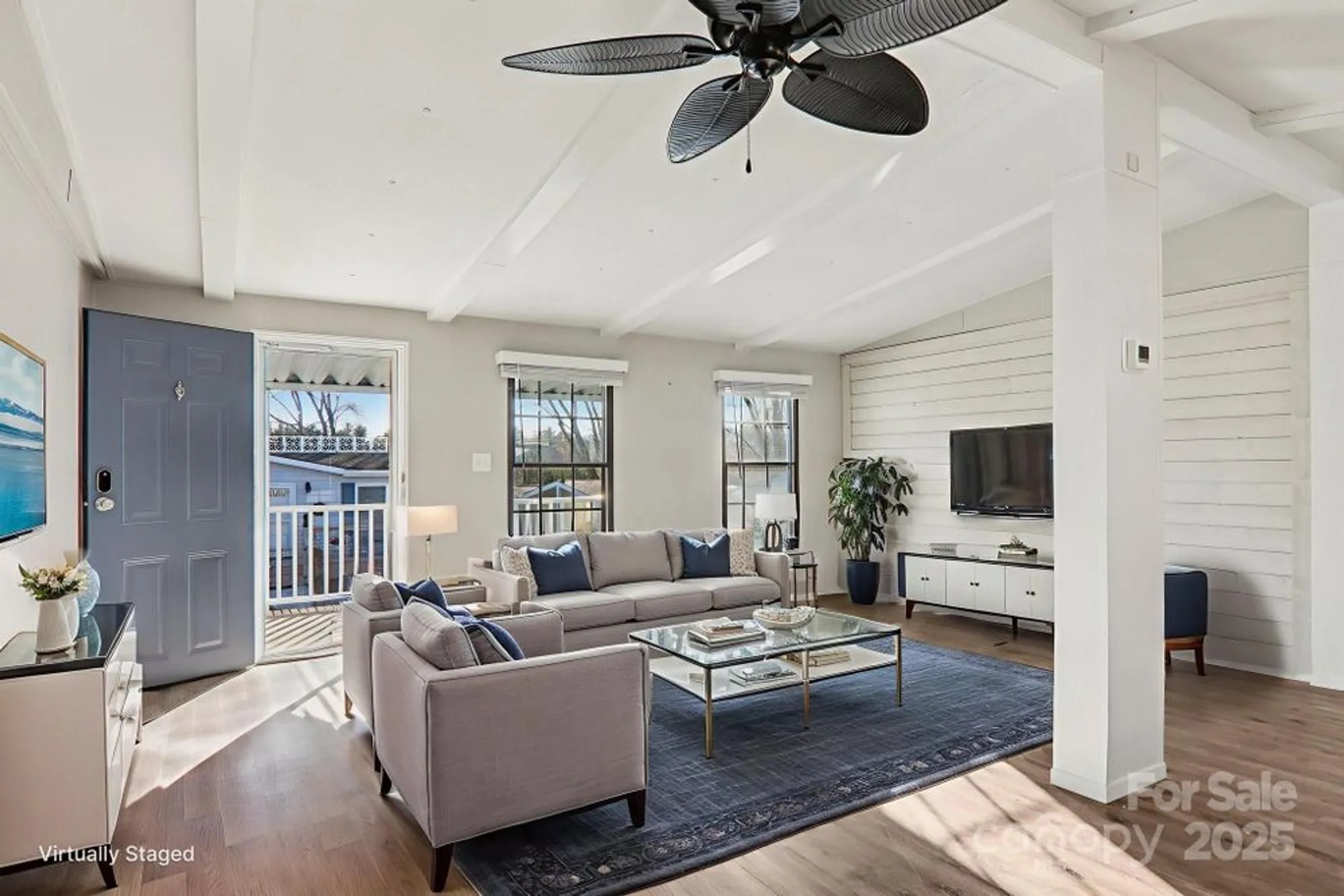 Property Slideshow image 5 of 48 | 302 meadowbrook ct, Hendersonville, NC, 28792