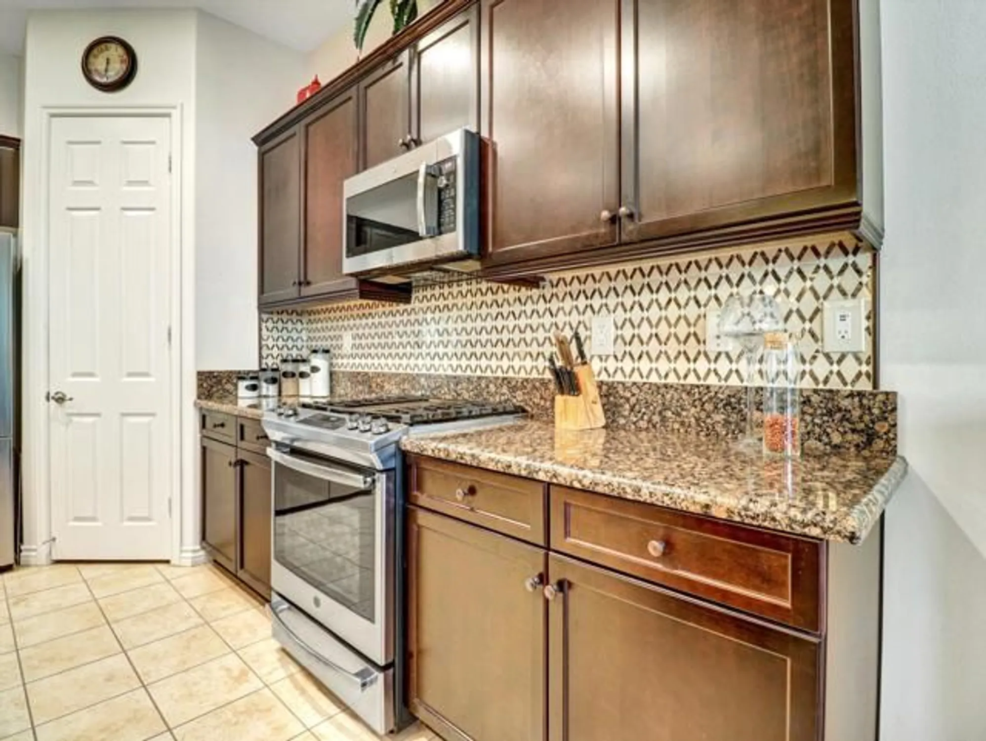 Property Slideshow image 27 of 59 | 85642 molvena dr, Indio, CA, 92203