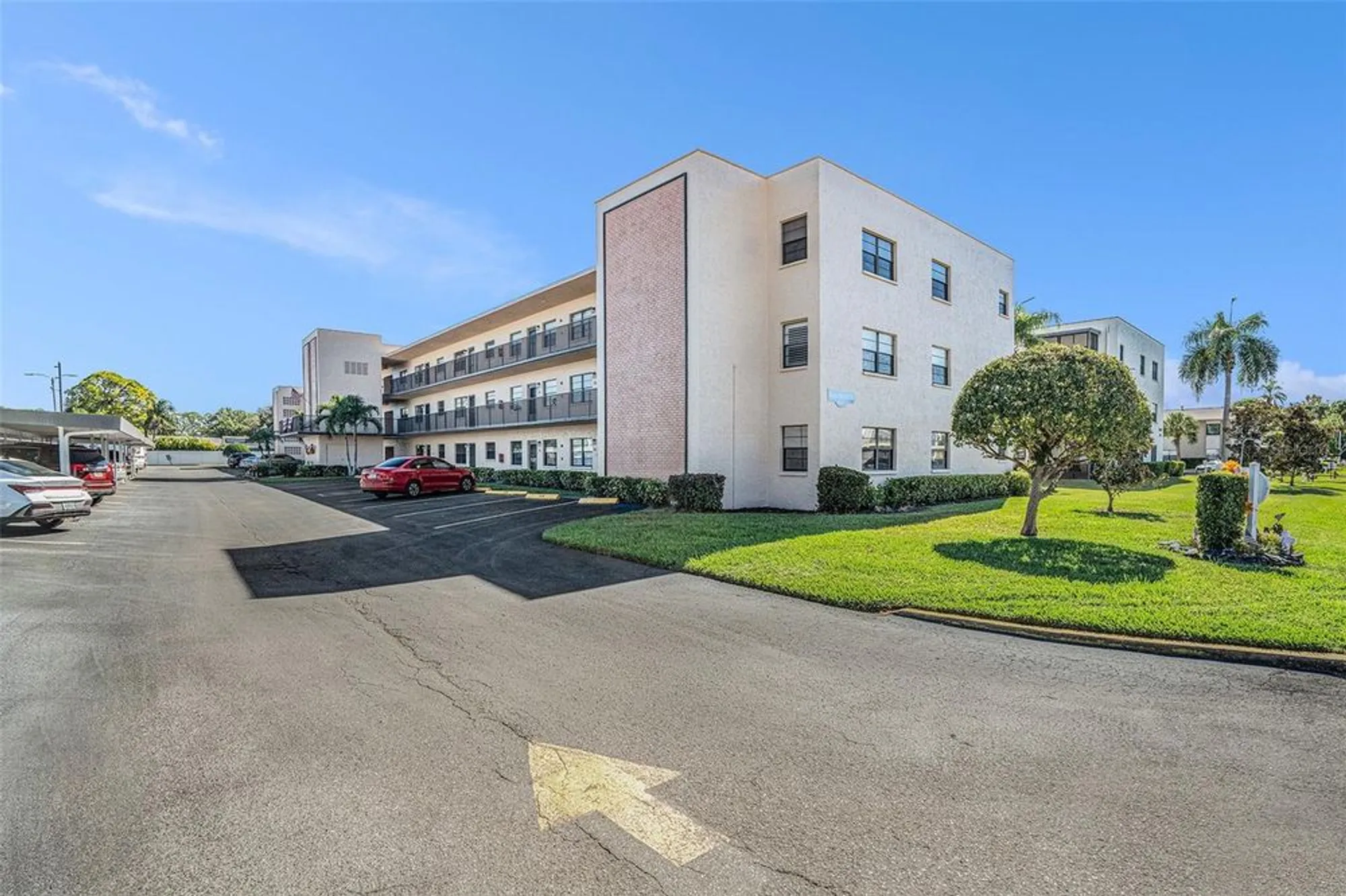 Property Slideshow image 28 of 35 | 5971 terrace park dr n unit 307, St Petersburg, FL, 33709