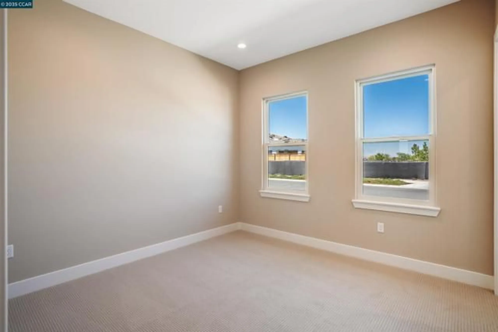 Property Slideshow image 17 of 45 | 1567 aloha ln, Tracy, CA, 95377