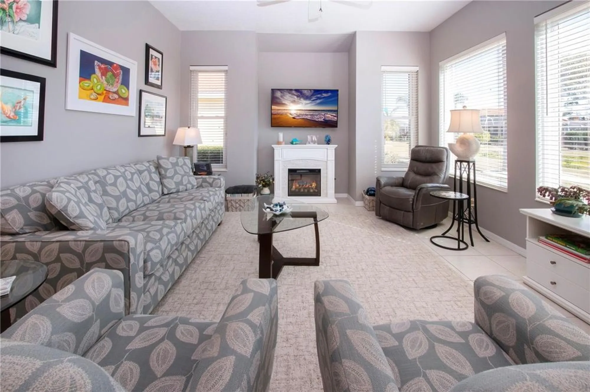 Property Slideshow image 15 of 65 | 1308 crystal greens dr, Sun City Center, FL, 33573