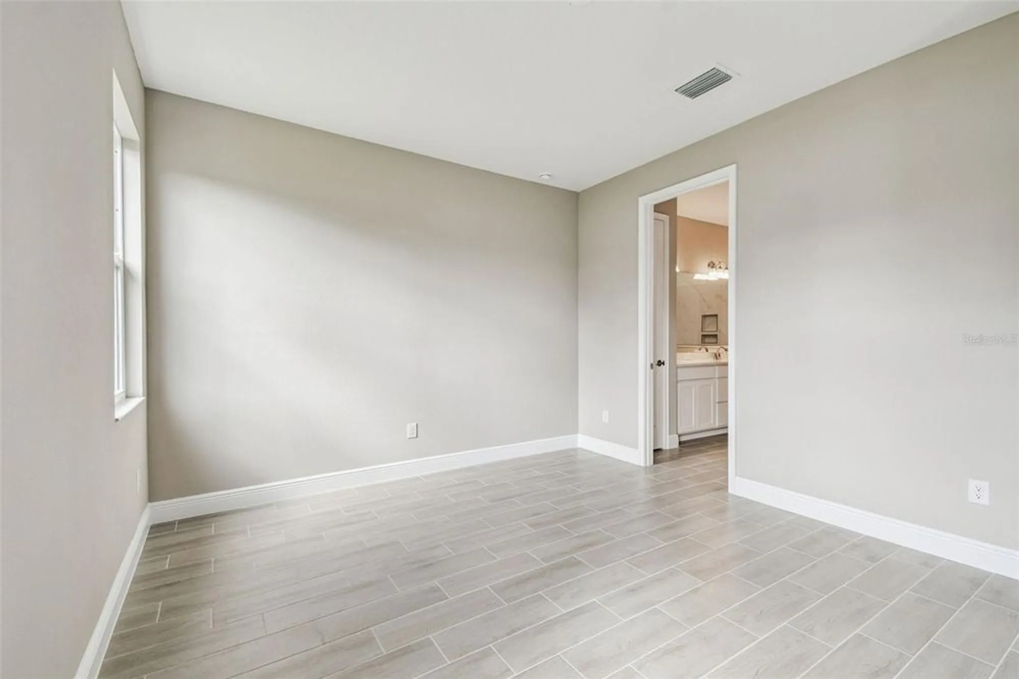 Property Slideshow image 10 of 12 | 3766 nandina cir, Sun City Center, FL, 33573