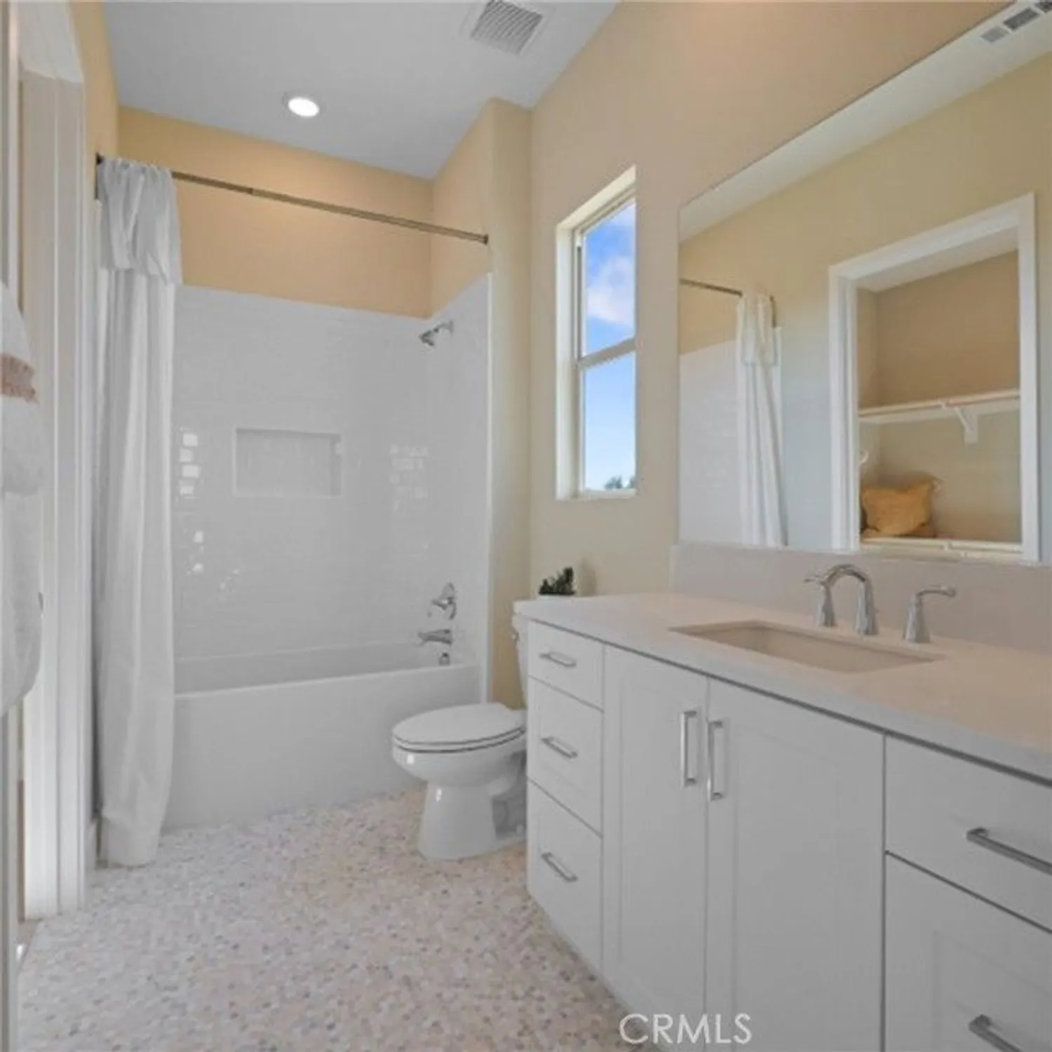 Property Slideshow image 18 of 27 | 29388 via destello, Valencia, CA, 91354