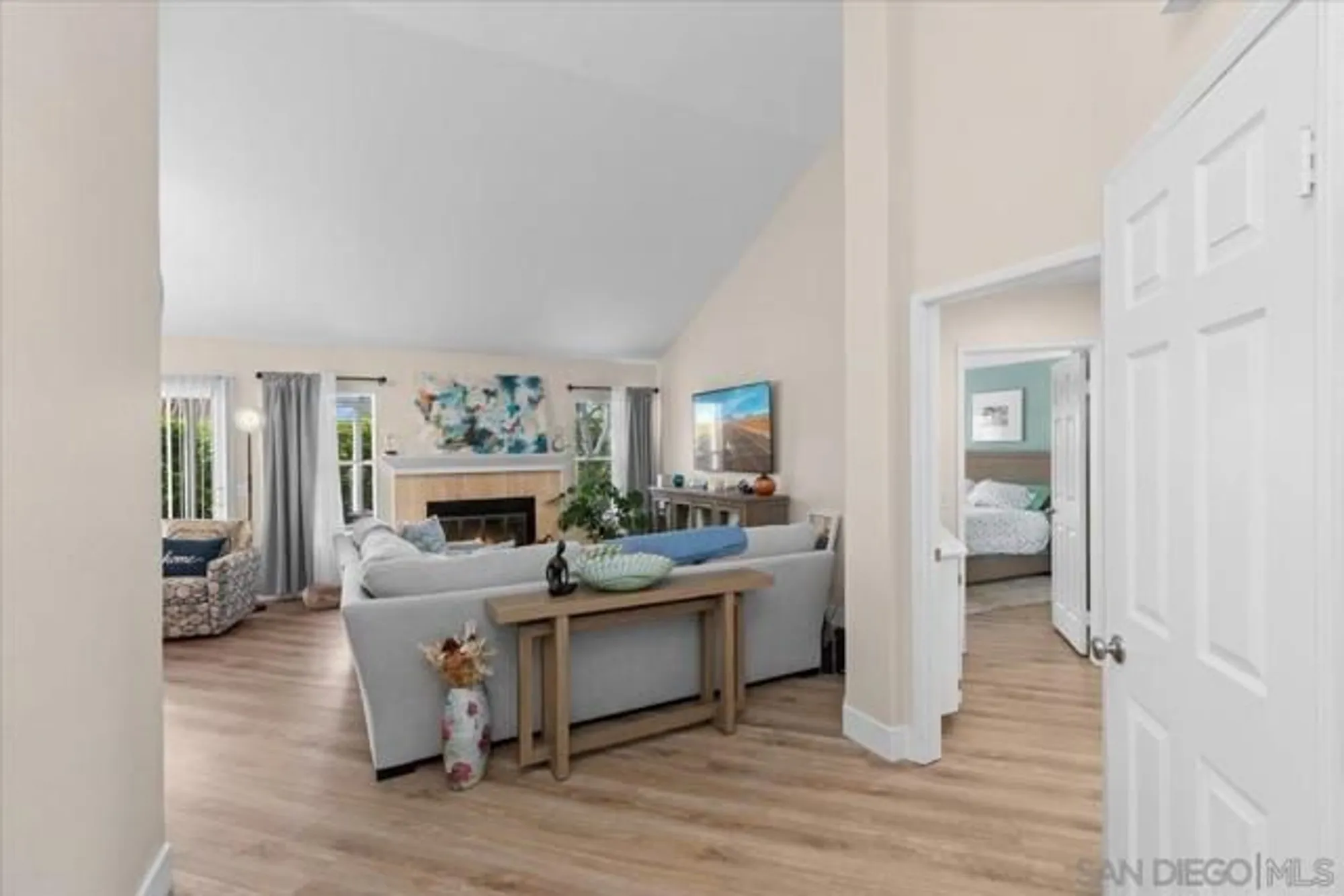 Property Slideshow image 12 of 45 | 1299 via apuesto, San Marcos, CA, 92078