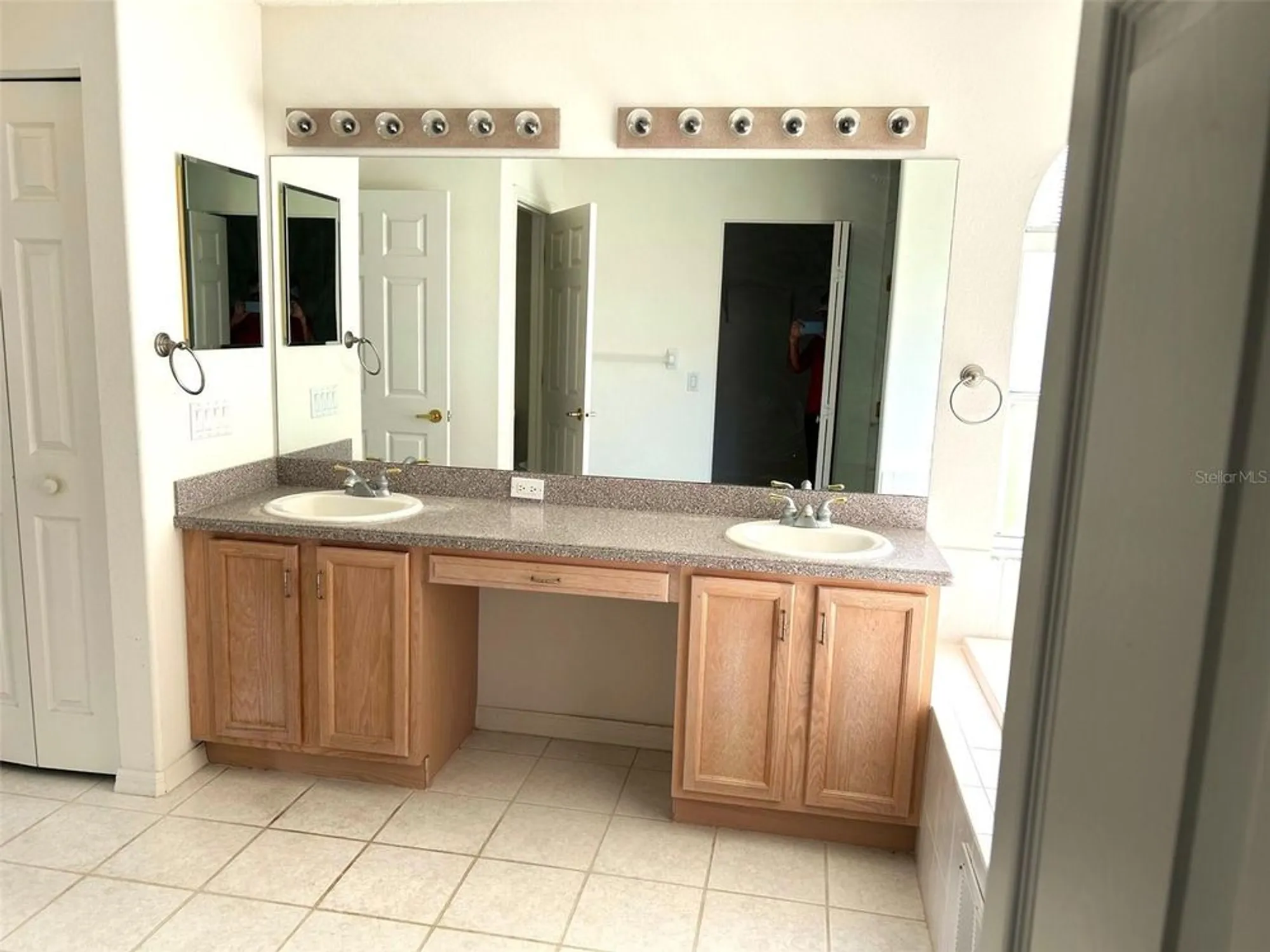 Property Slideshow image 12 of 40 | 11904 aranda ct, Hudson, FL, 34667