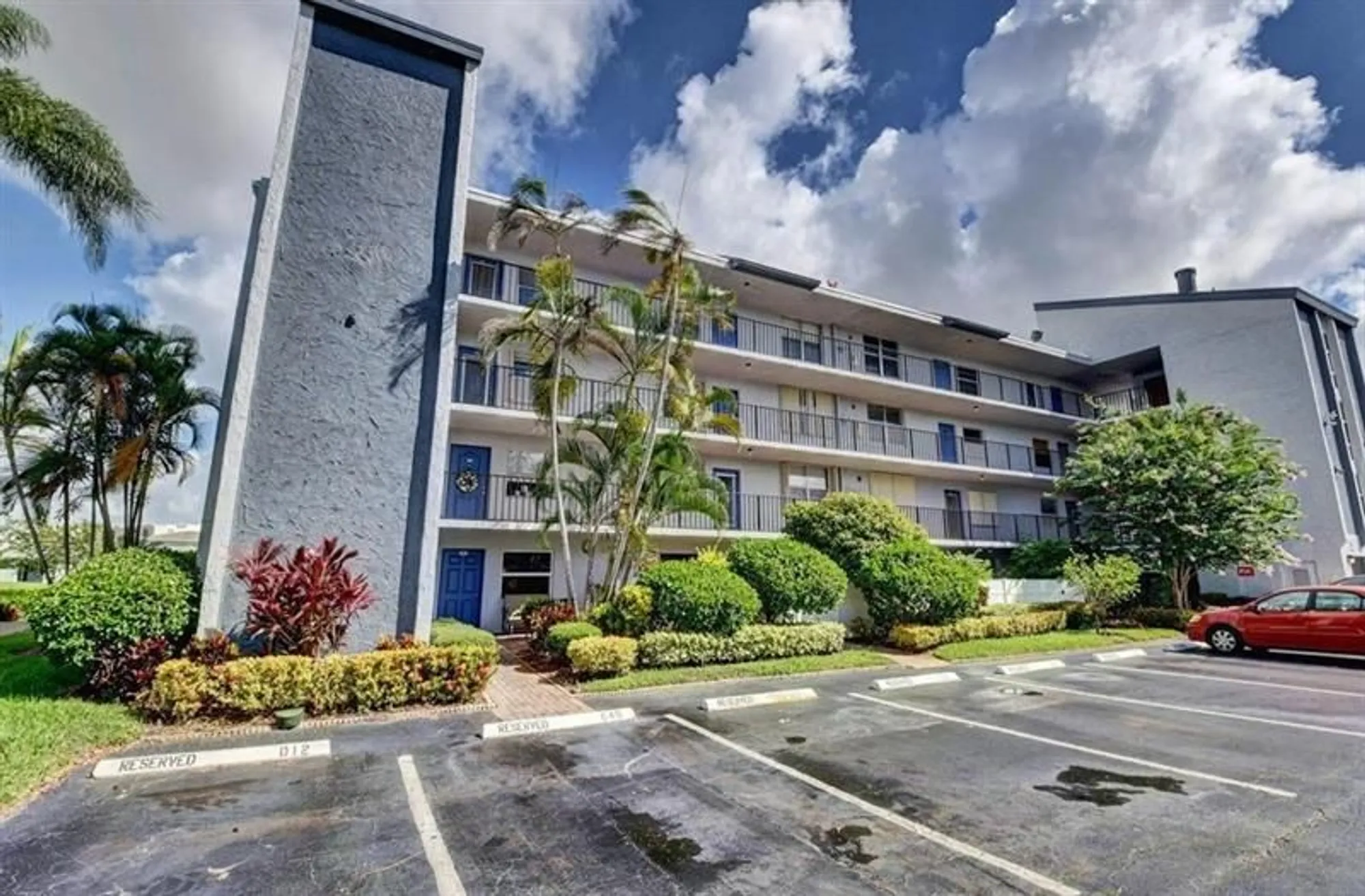 Property Slideshow image 5 of 27 | 14747 cumberland dr apt 206, Delray Beach, FL, 33446