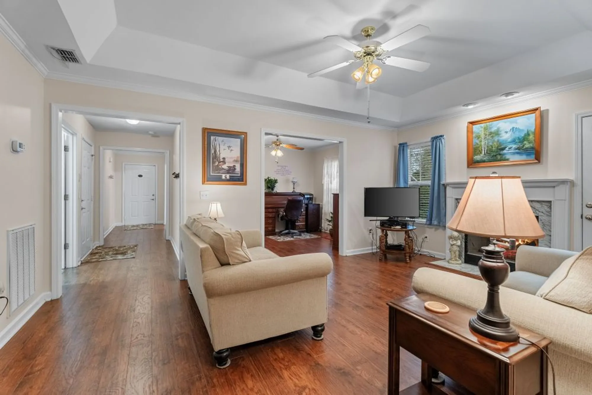 Property Slideshow image 6 of 36 | 327 forest glen cir, Murfreesboro, TN, 37128