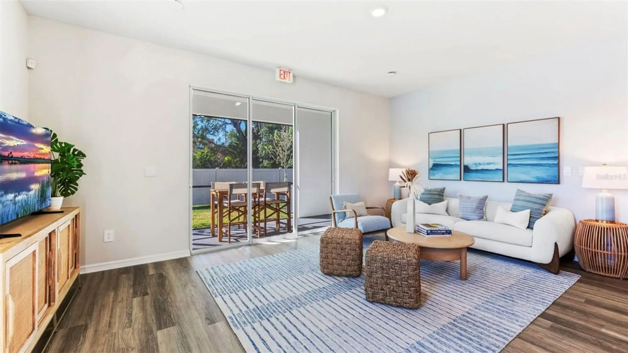 Property Slideshow image 7 of 21 | 1655 bay rd, Sarasota, FL, 34239