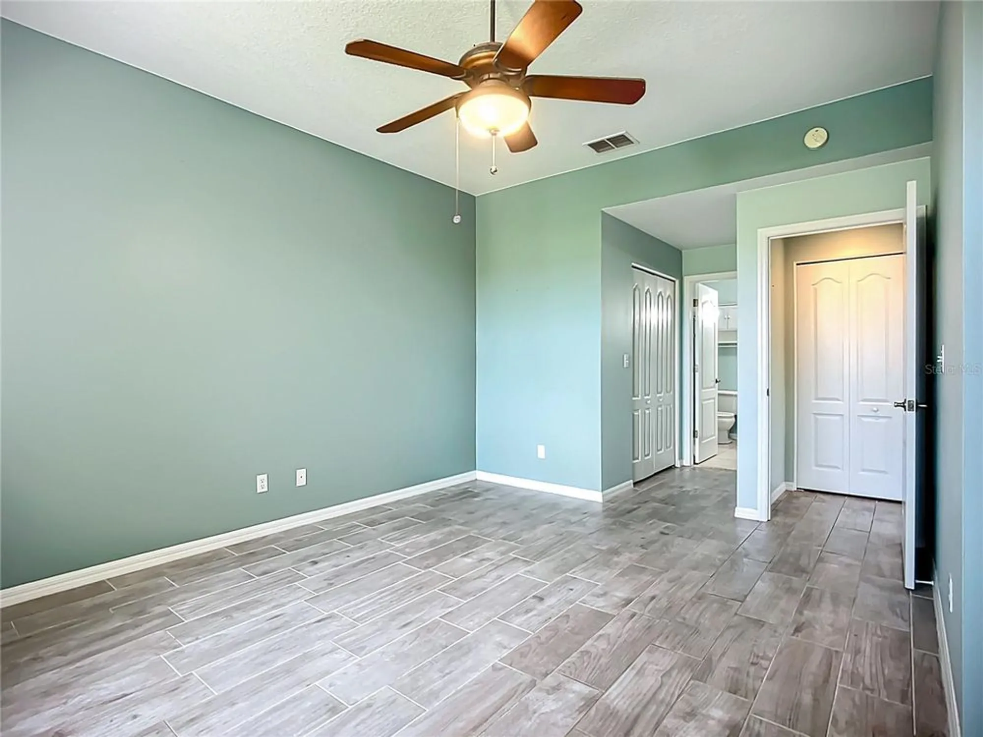 Property Slideshow image 19 of 53 | 1219 huntington greens dr, Sun City Center, FL, 33573