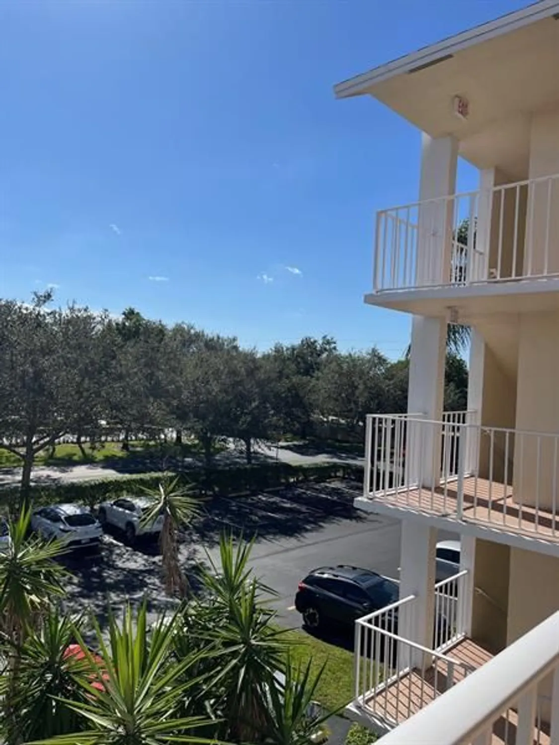 Property Slideshow image 6 of 71 | 7351 kinghurst dr 302, Delray Beach, FL, 33446