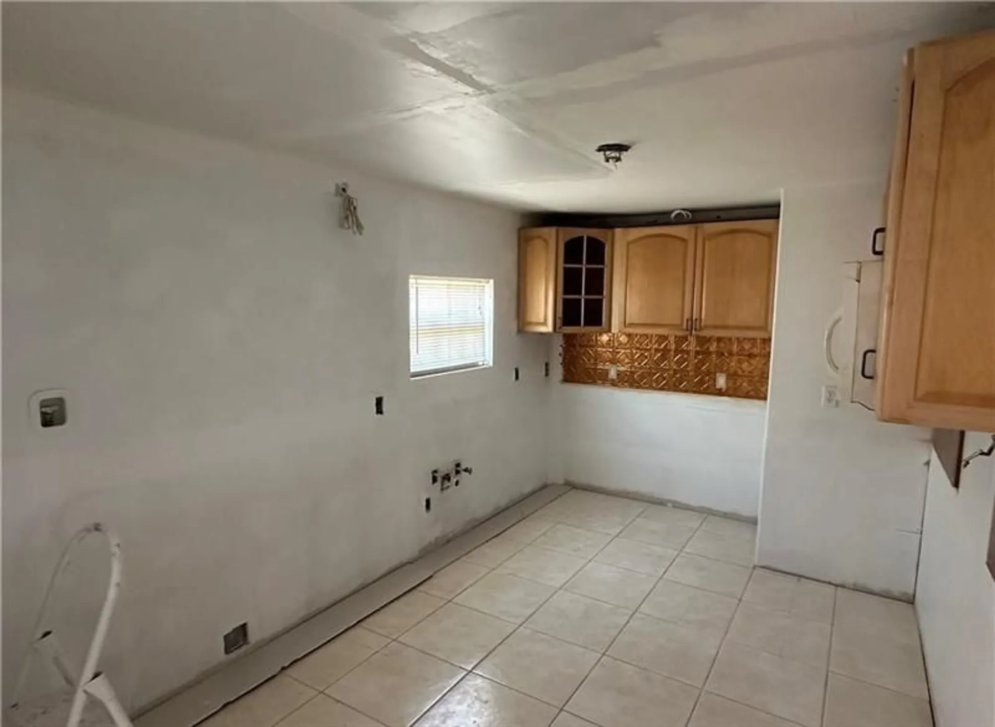 Property Slideshow image 19 of 39 | 14700 patrick henry rd # 1, North Fort Myers, FL, 33917