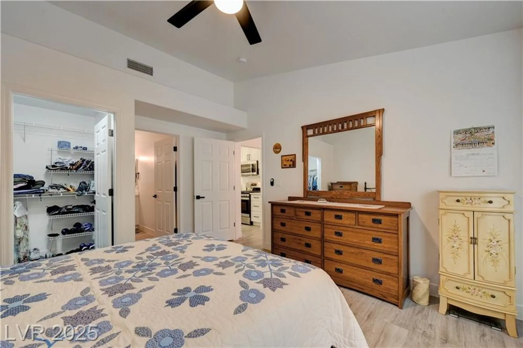 Property Slideshow image 17 of 67 | 2125 hallston st, Las Vegas, NV, 89134