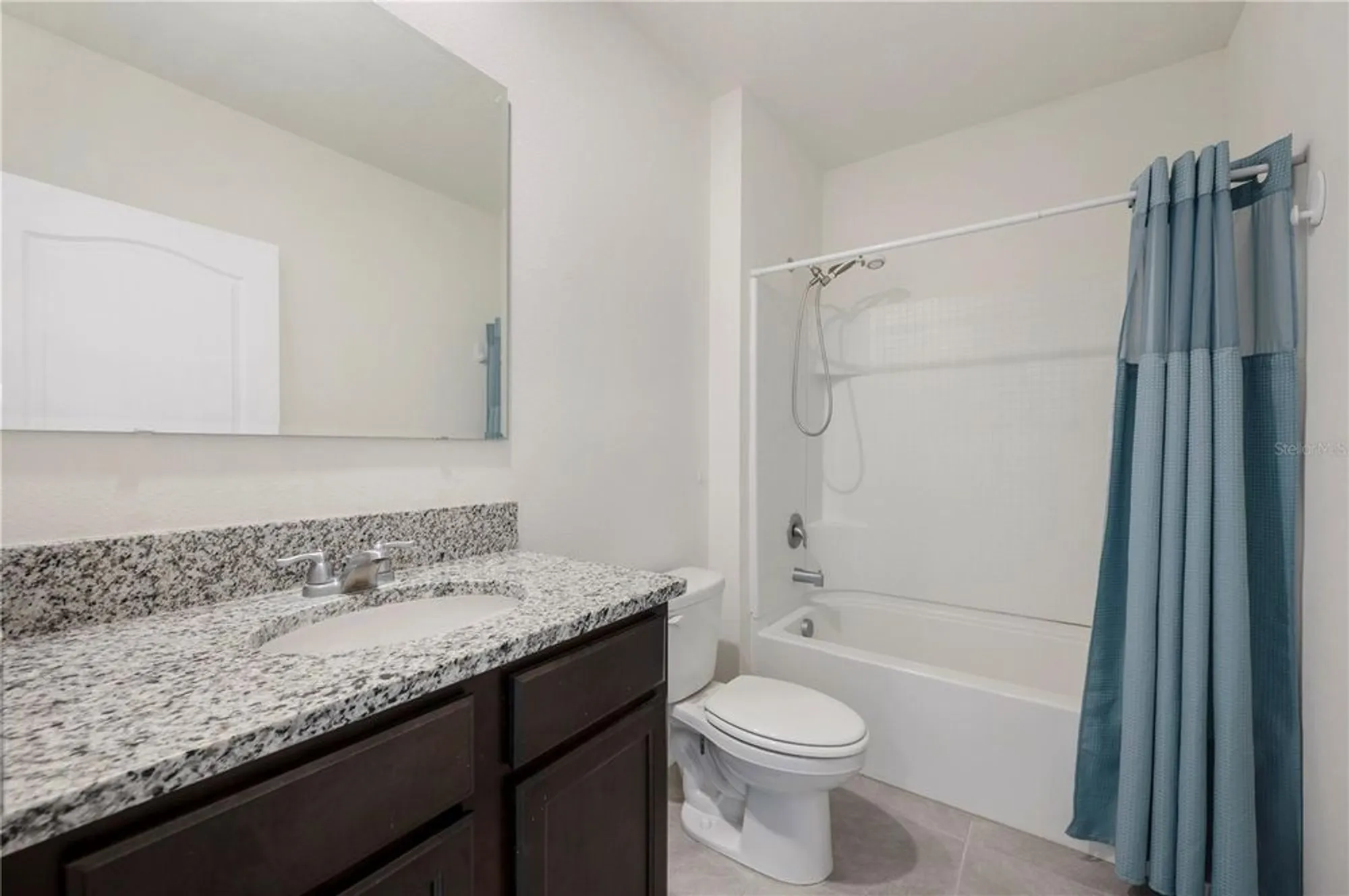 Property Slideshow image 8 of 41 | 2719 grandbury grove rd, Lakeland, FL, 33811