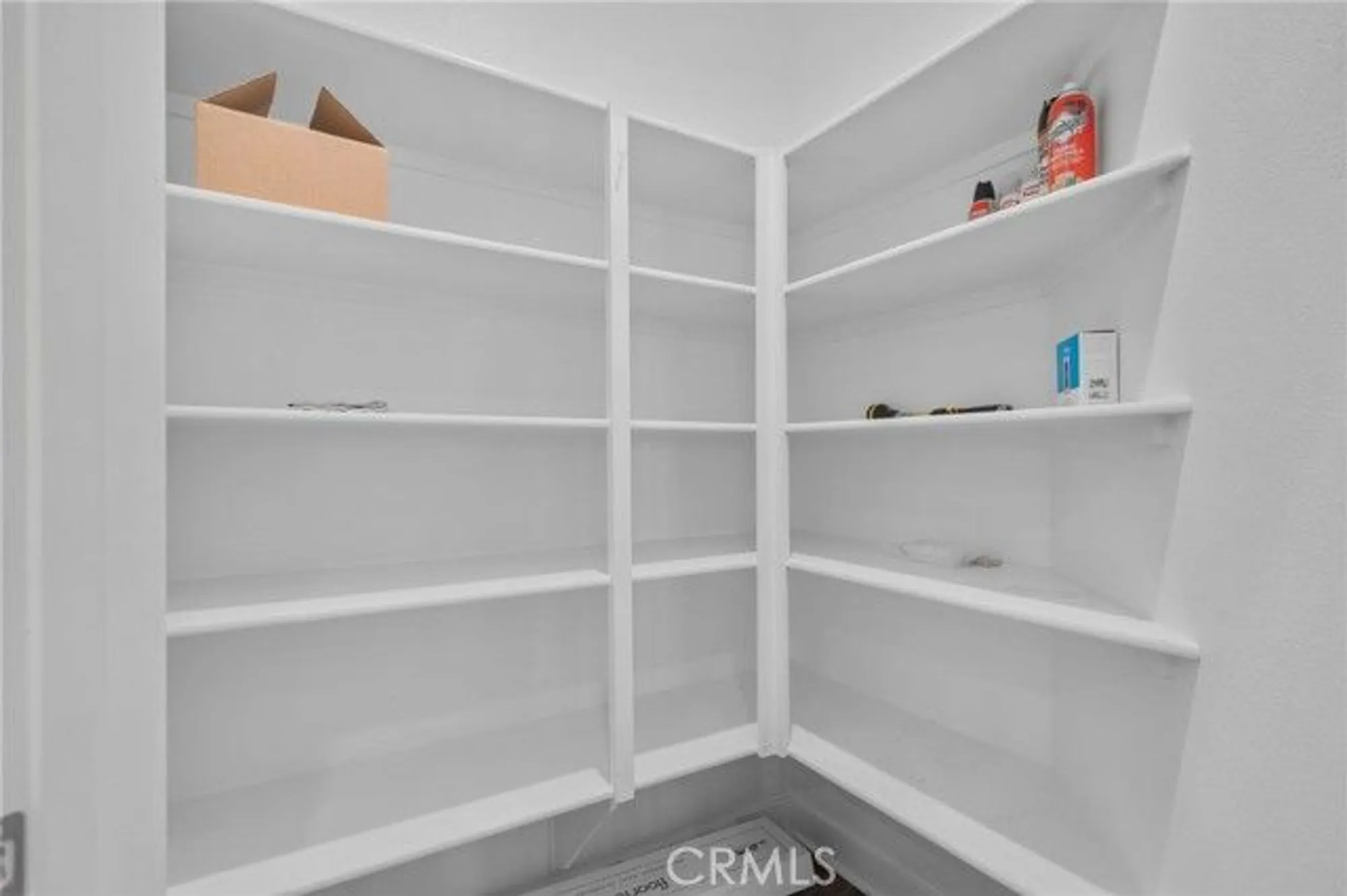 Property Slideshow image 16 of 54 | 1649 spring run ln, Beaumont, CA, 92223