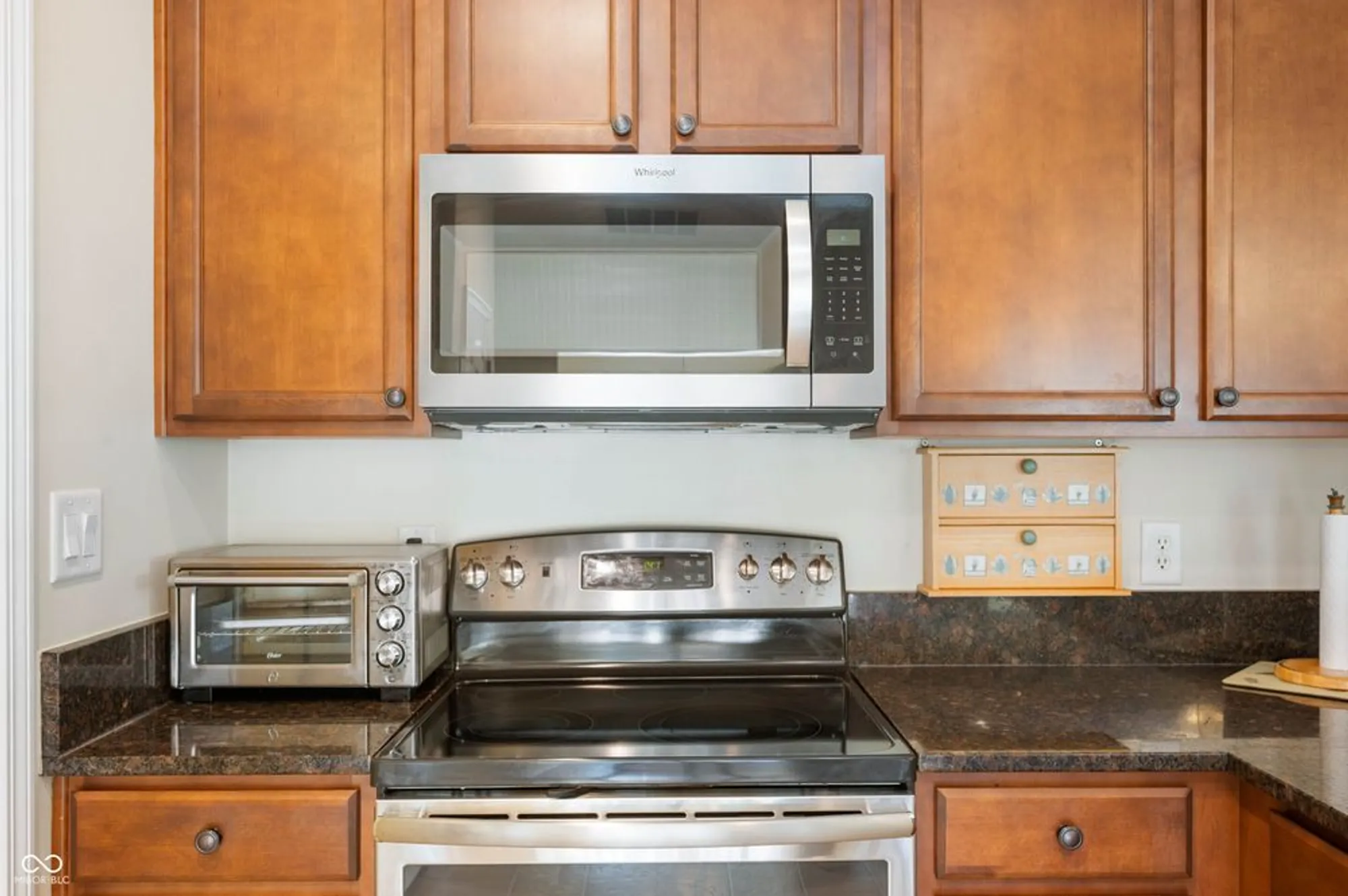 Property Slideshow image 7 of 20 | 8887 stoney meadow blvd, Avon, IN, 46123