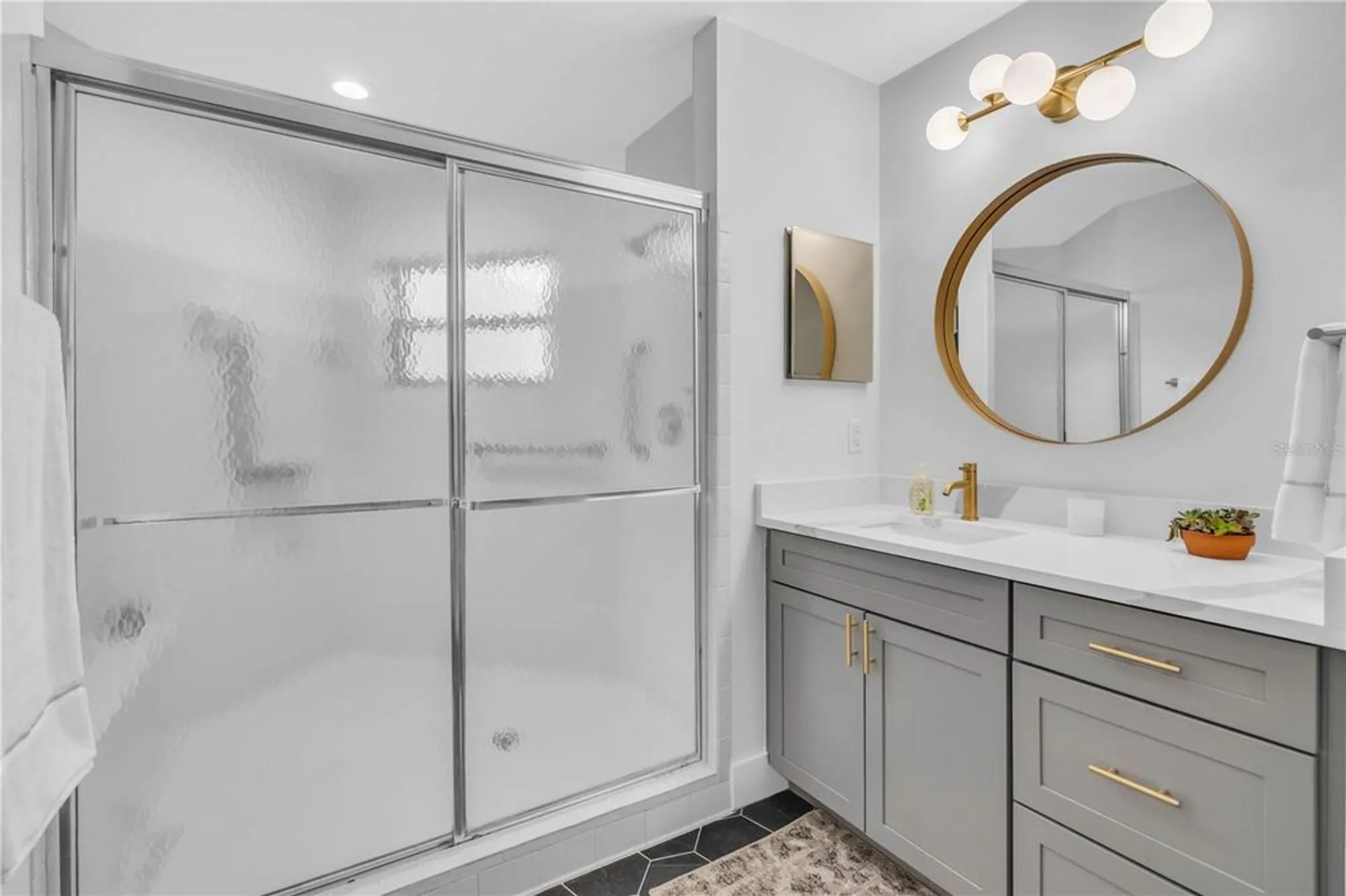 Property Slideshow image 22 of 44 | 1720 starling dr 103, Sarasota, FL, 34231