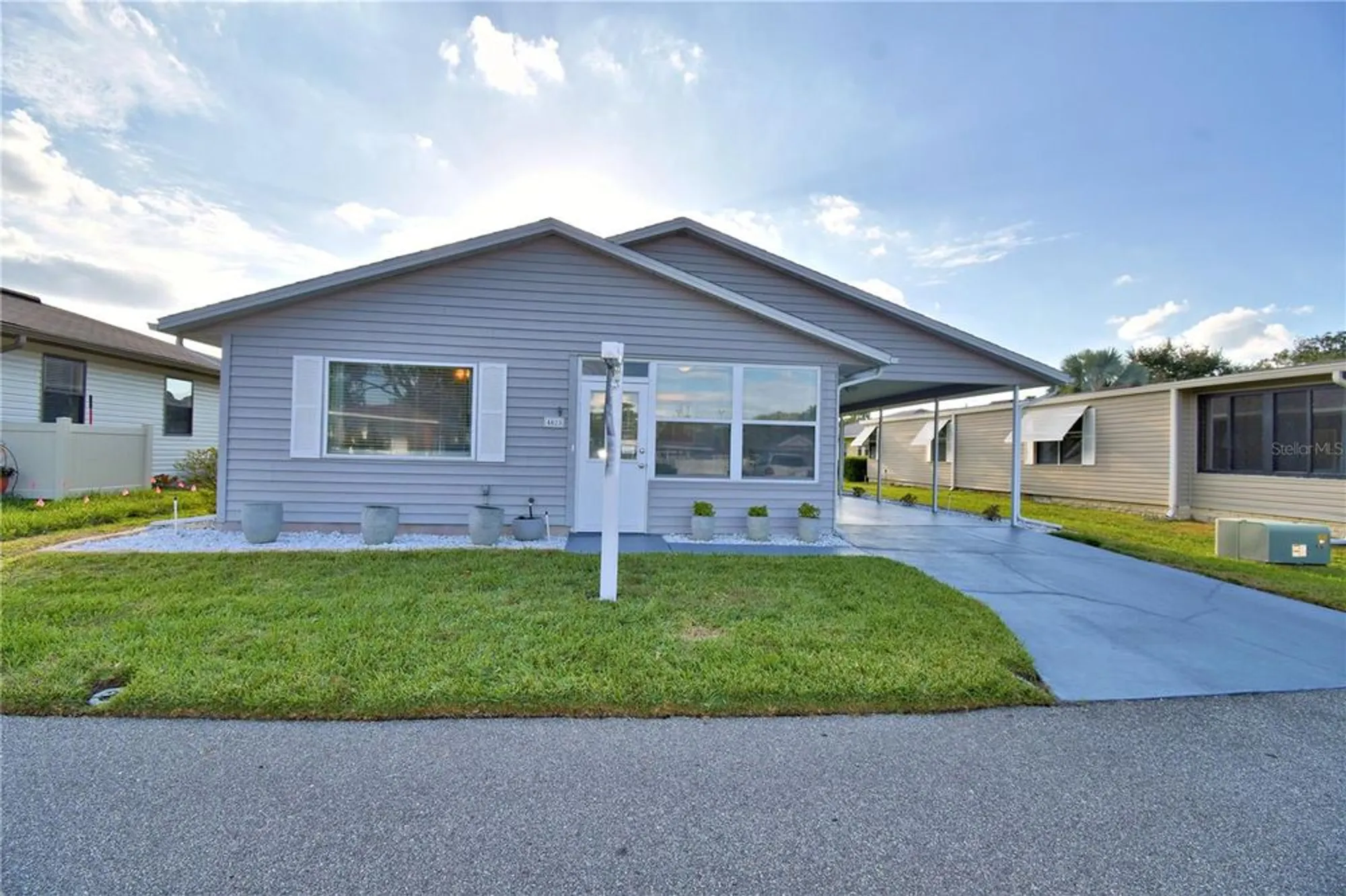 Property Slideshow image 2 of 60 | 4823 colonnades cir, Lakeland, FL, 33811