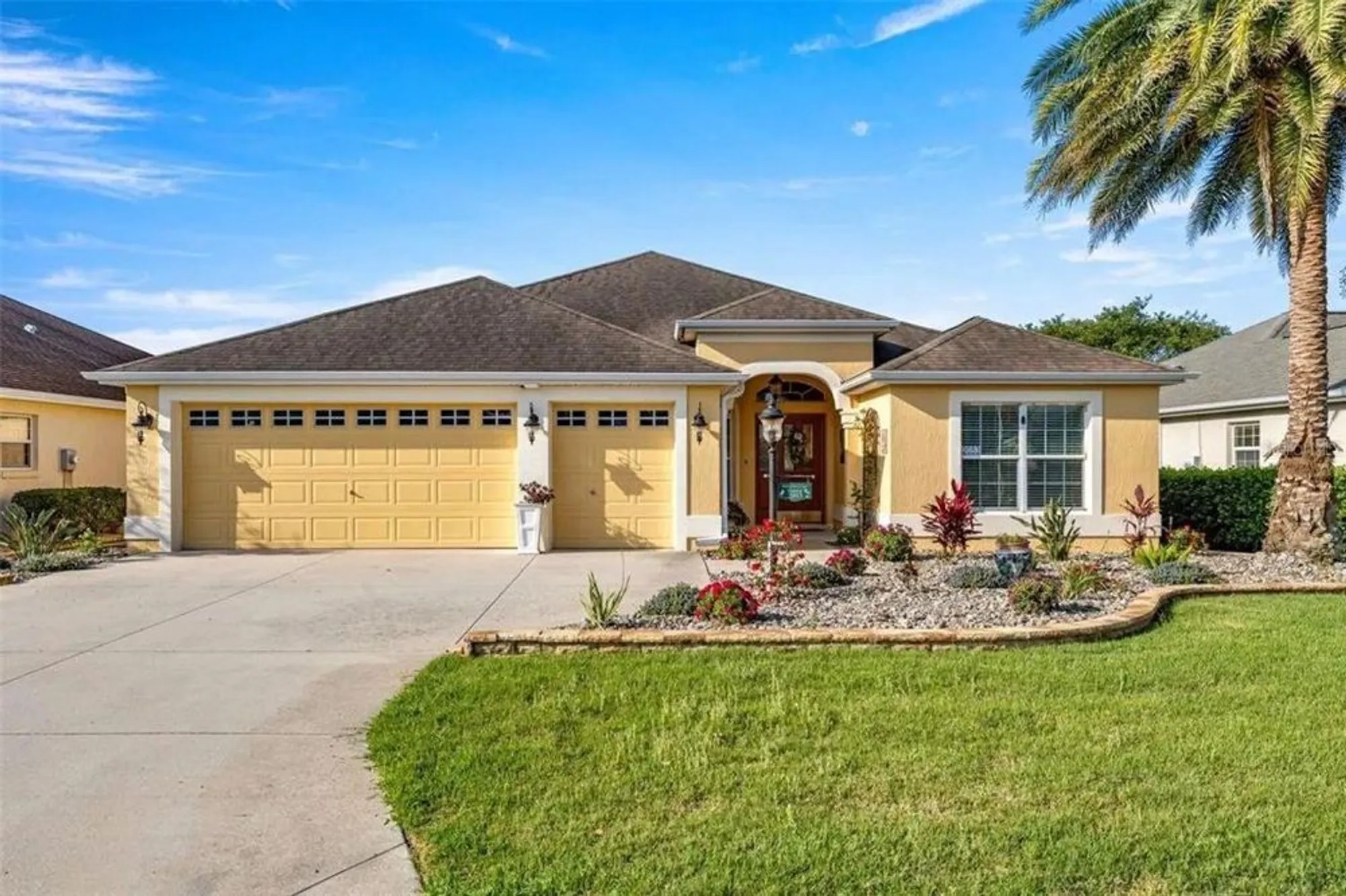 Property Slideshow image 3 of 44 | 2053 beecher path, The Villages, FL, 32162