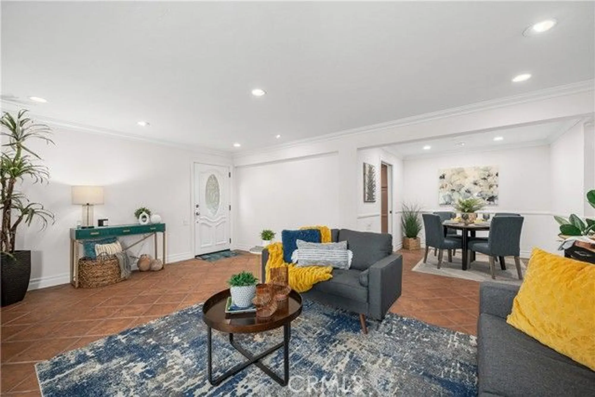 Property Slideshow image 16 of 43 | 1920 mckinney way apt 17a, Seal Beach, CA, 90740