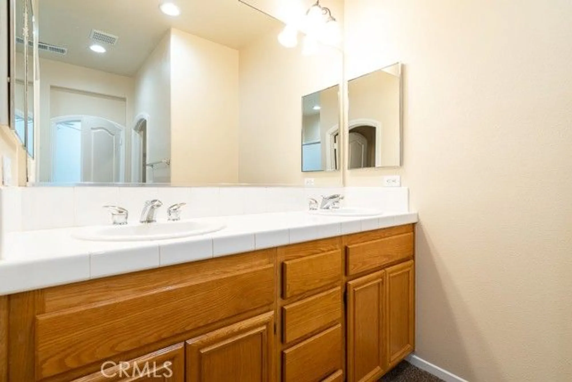 Property Slideshow image 23 of 56 | 241 carner ln, Hemet, CA, 92545