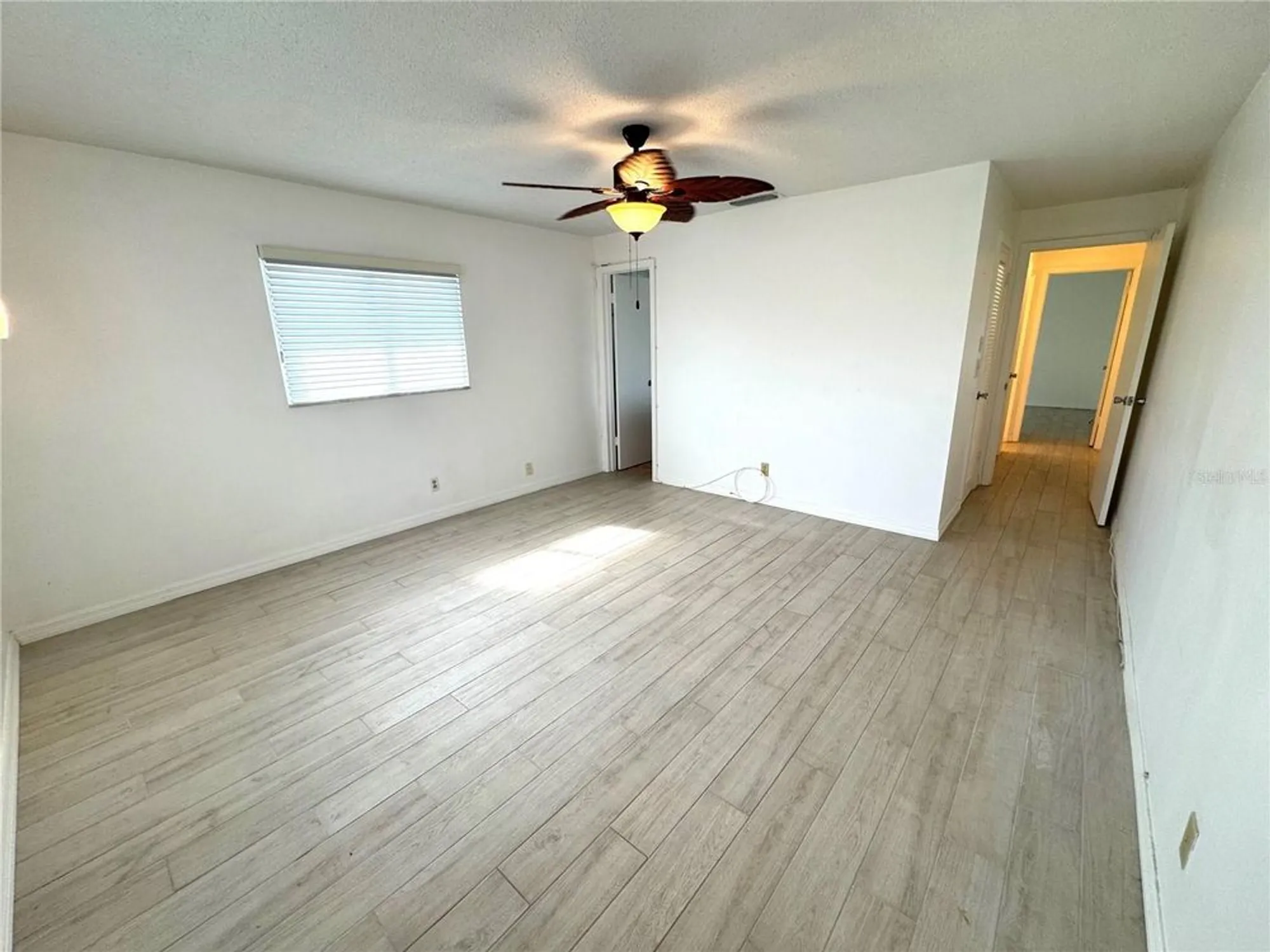 Property Slideshow image 10 of 56 | 10063 40th st n # 3, Pinellas Park, FL, 33782