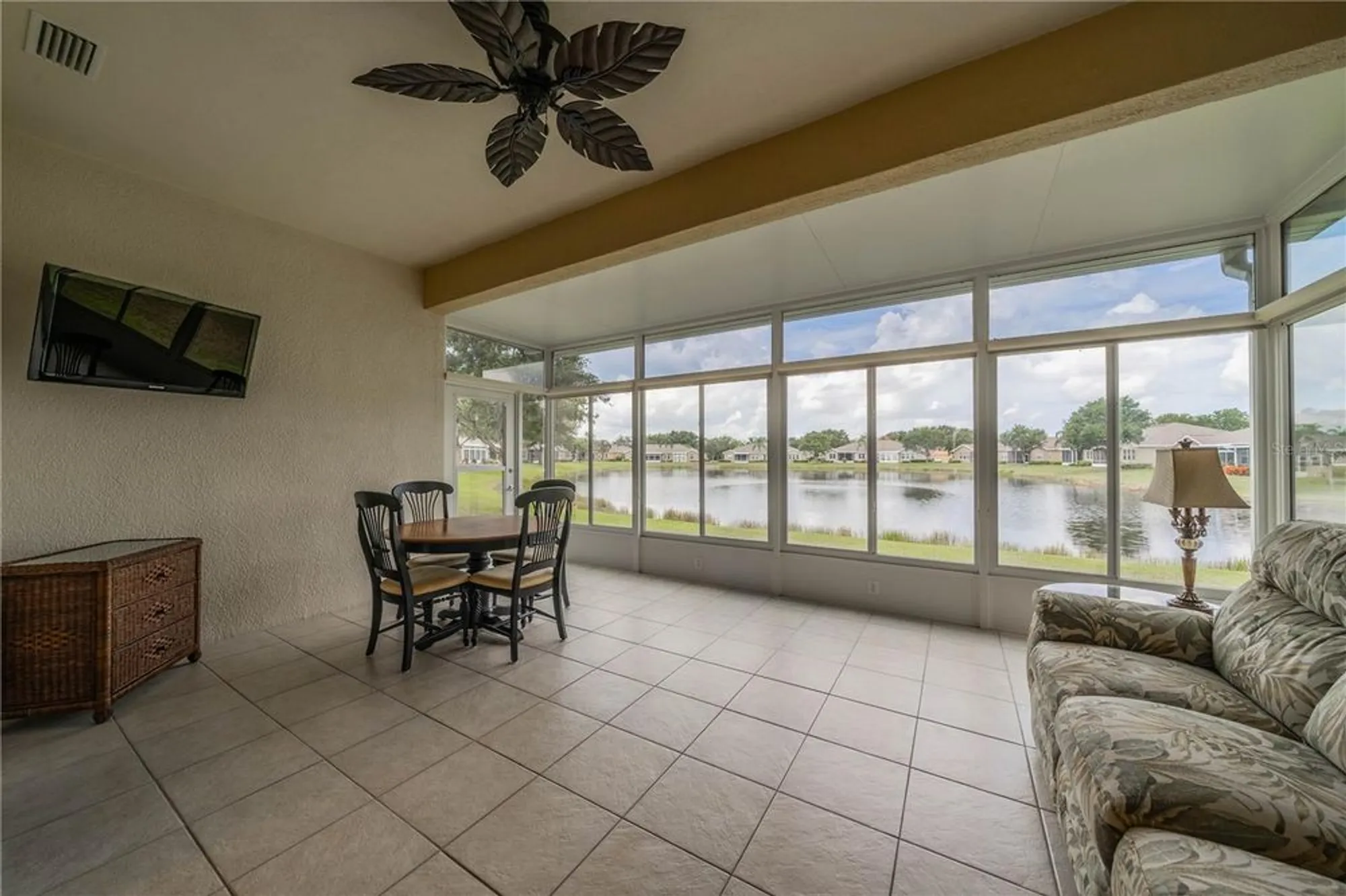 Property Slideshow image 16 of 42 | 2263 sifield greens way # 2263, Sun City Center, FL, 33573