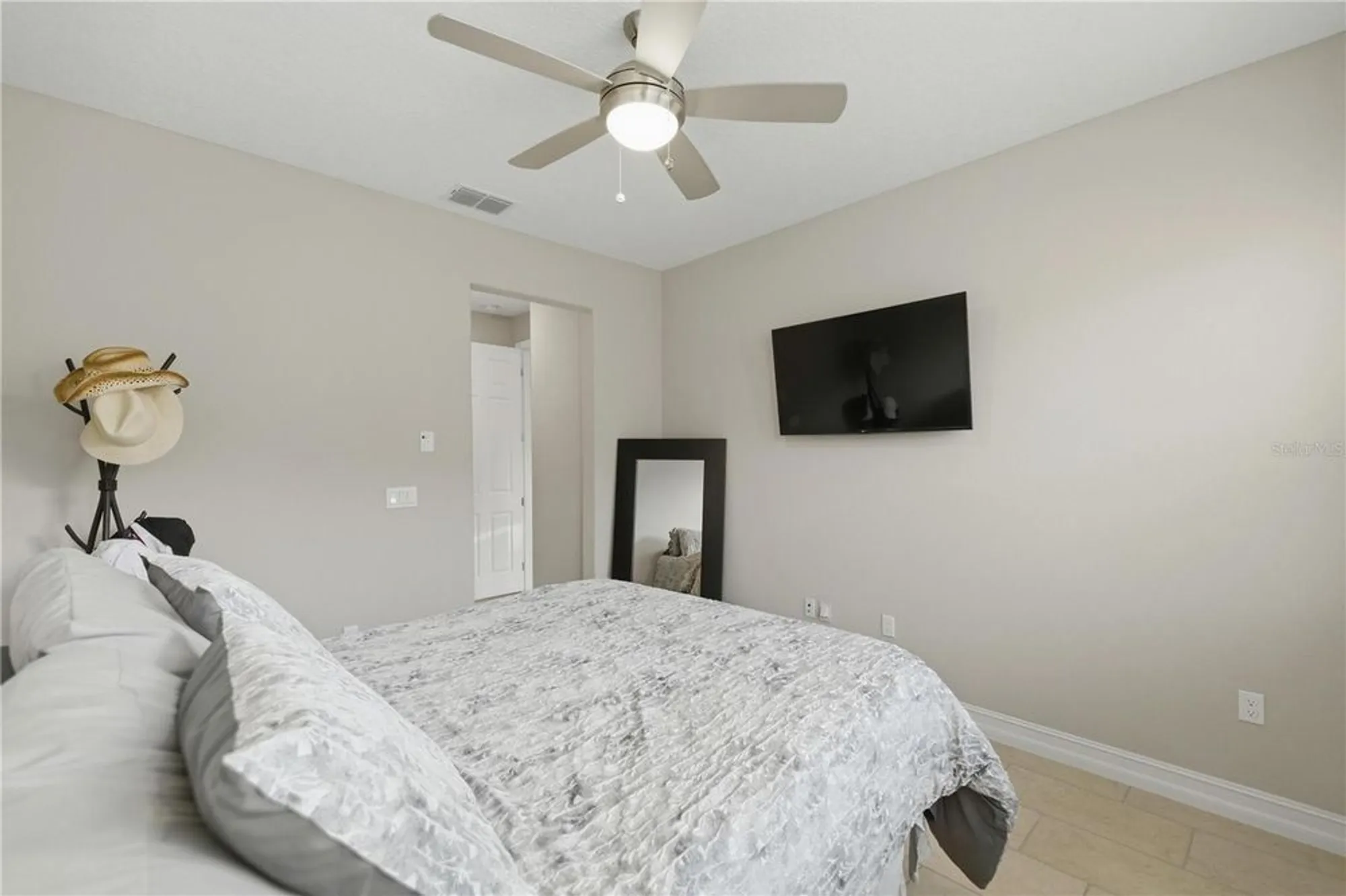 Property Slideshow image 13 of 21 | 5430 nw 34th st, Ocala, FL, 34482