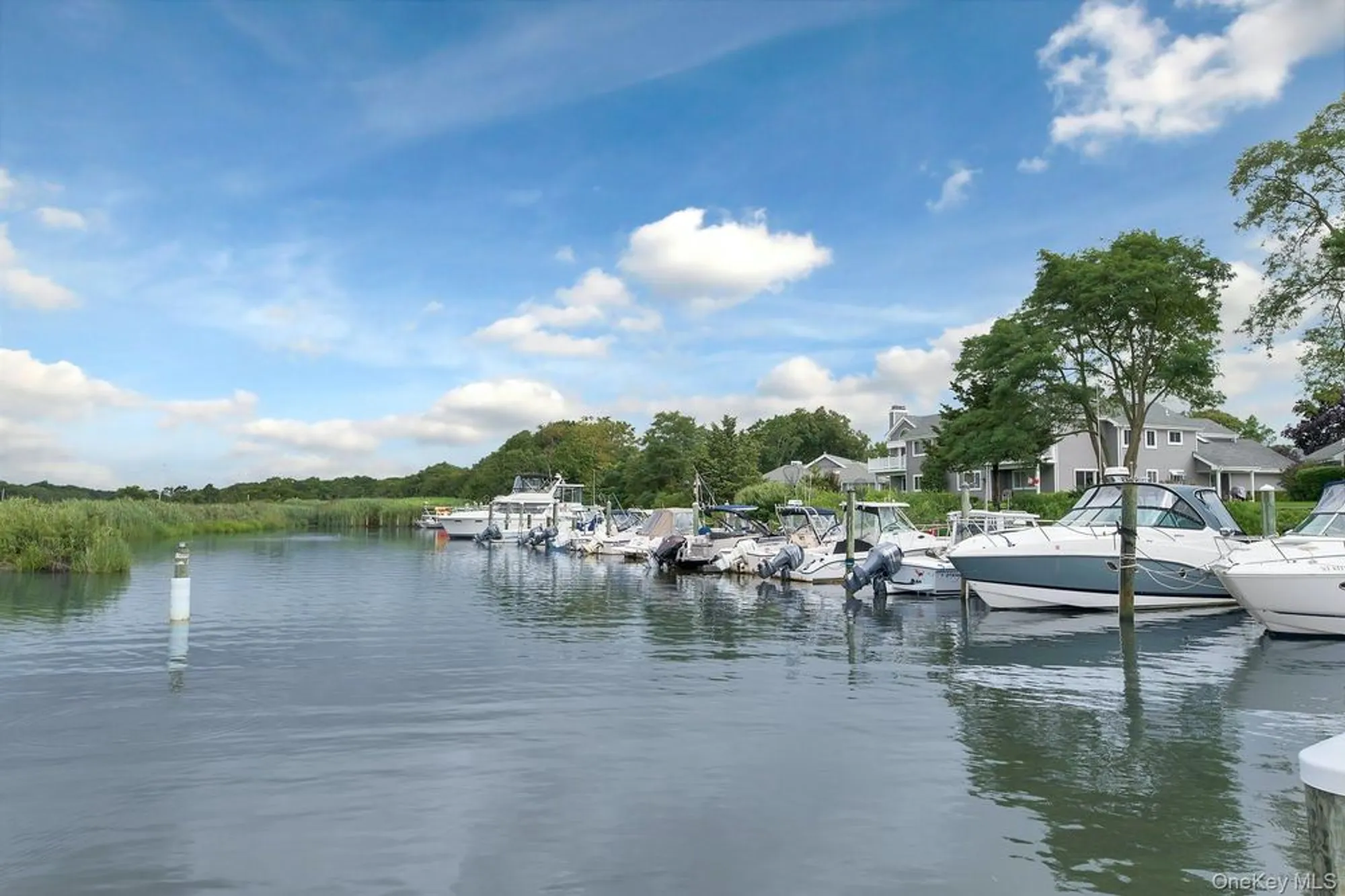 Property Slideshow image 37 of 41 | 509 oak bluff ct, Moriches, NY, 11955