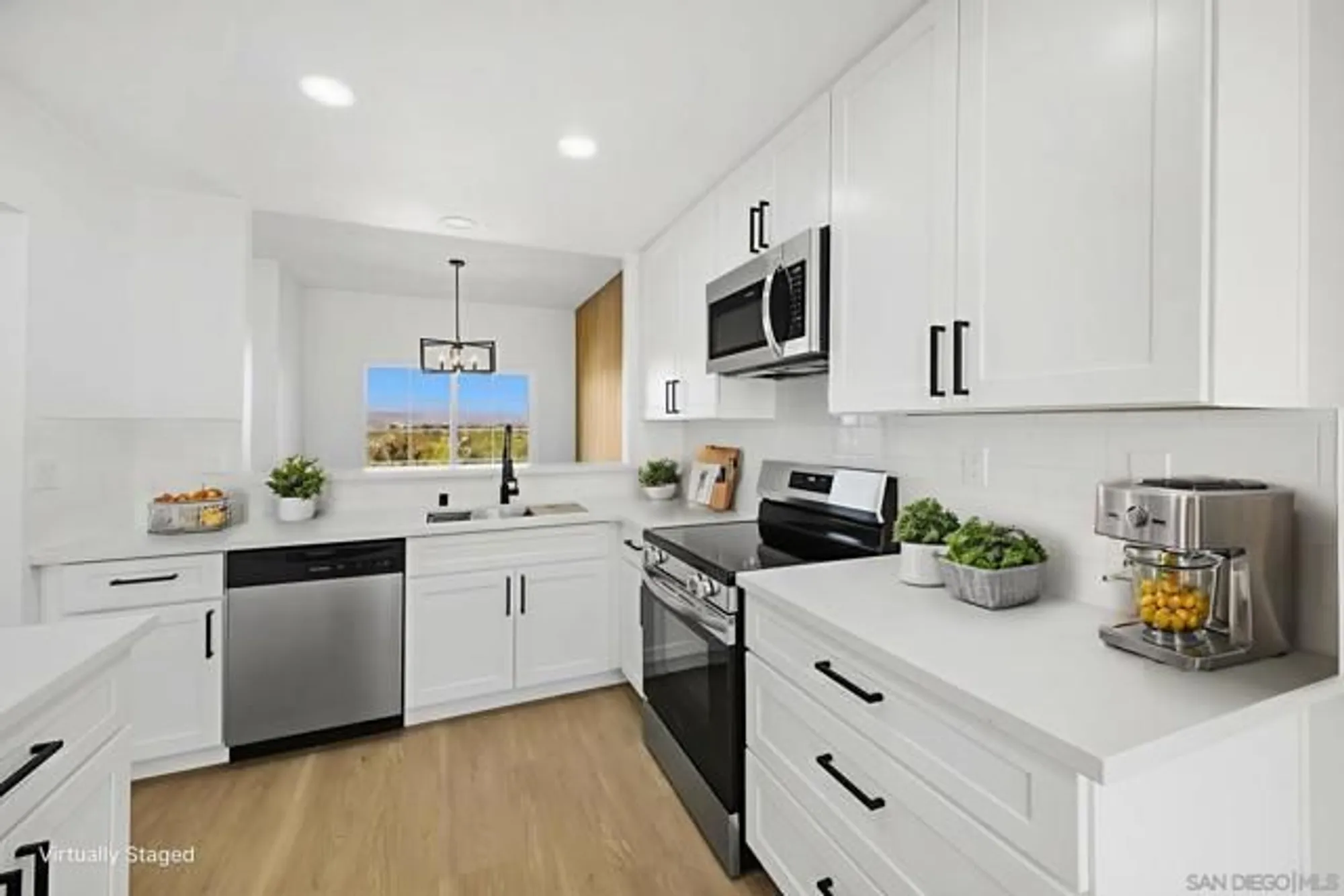 Property Slideshow image 12 of 31 | 1680 via ocioso, San Marcos, CA, 92078