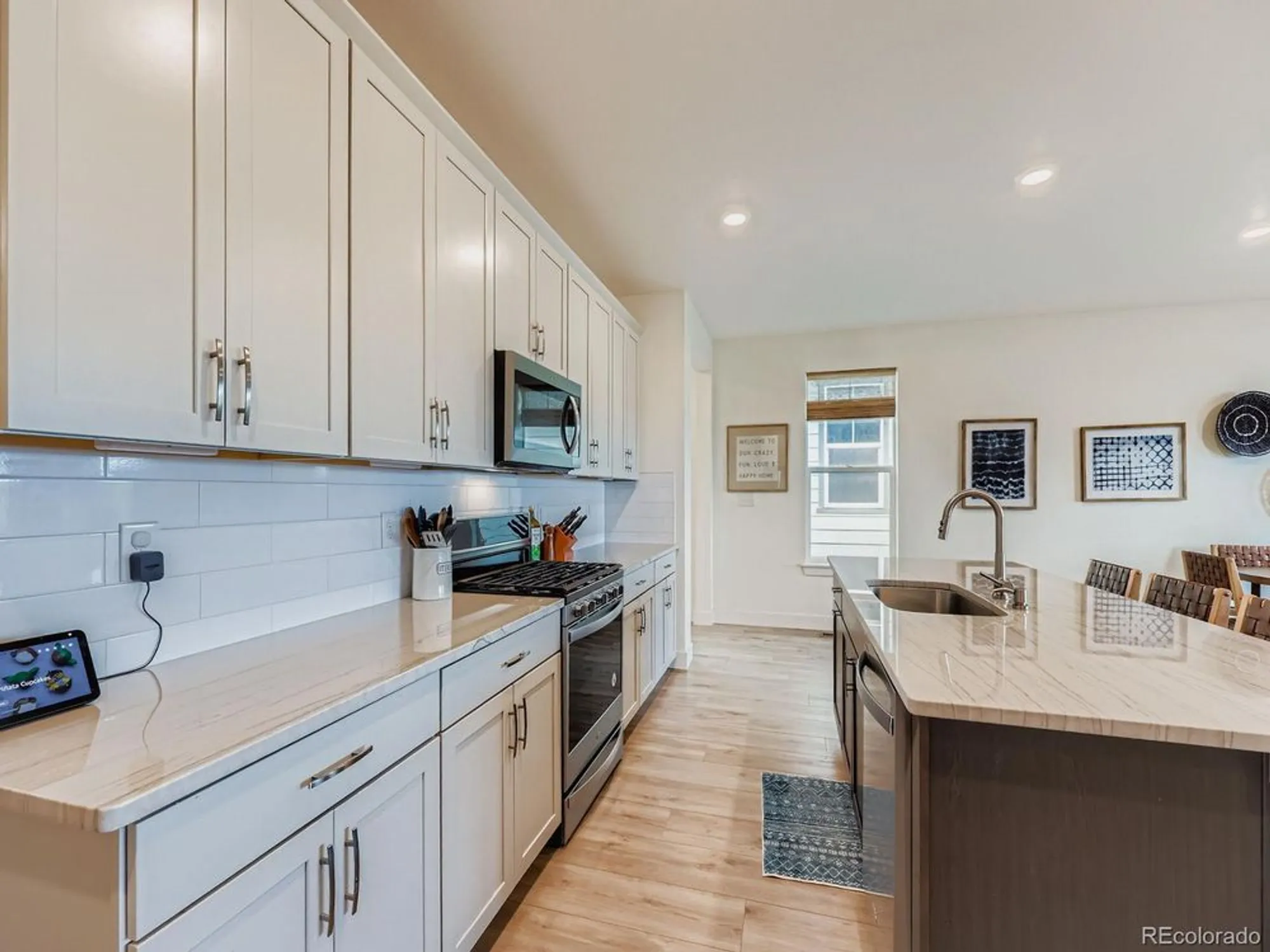 Property Slideshow image 6 of 31 | 4059 happy hollow dr, Castle Rock, CO, 80104