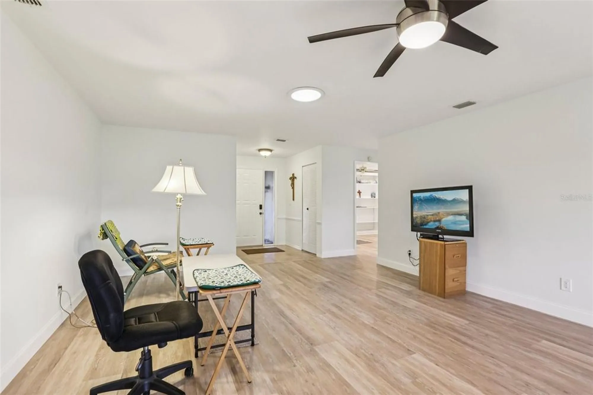 Property Slideshow image 5 of 56 | 2603 lancaster dr, Sun City Center, FL, 33573