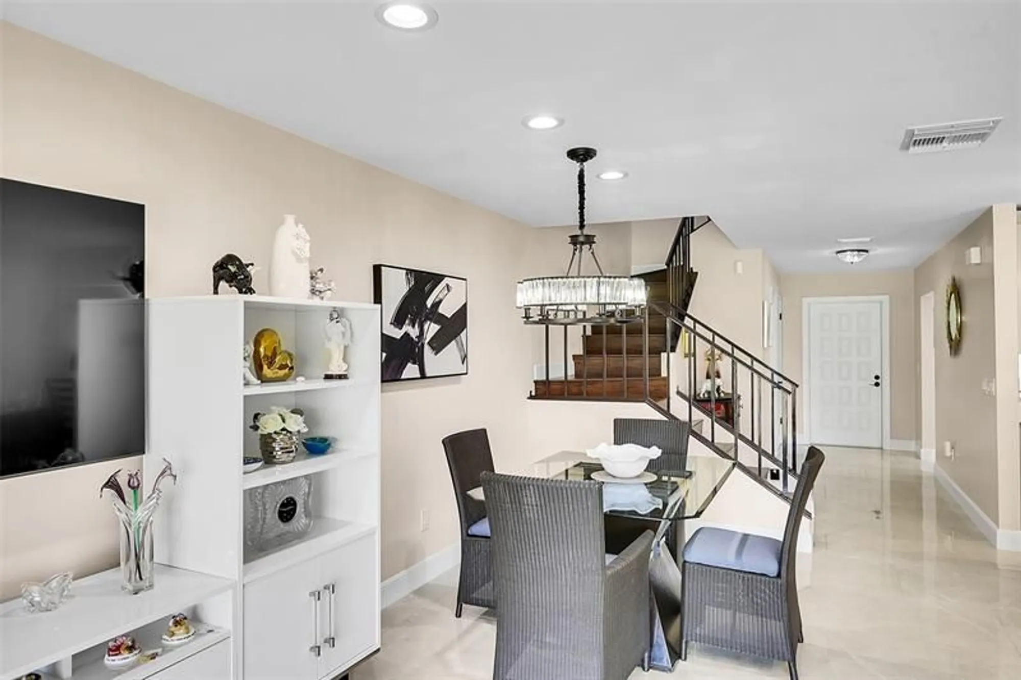 Property Slideshow image 19 of 61 | 21207 lago cir d, Boca Raton, FL, 33433