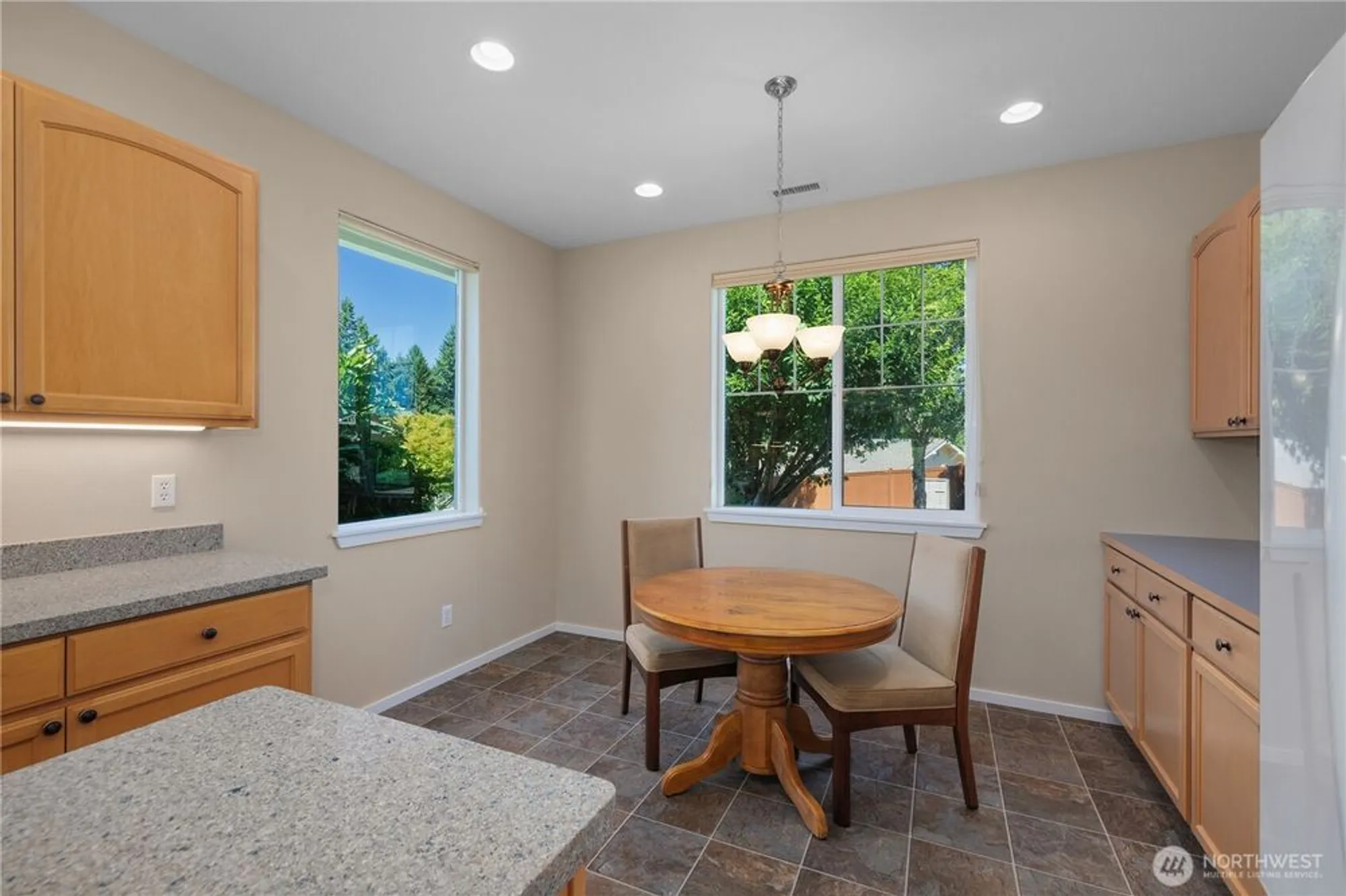 Property Slideshow image 31 of 39 | 4812 spokane st, Lacey, WA, 98516