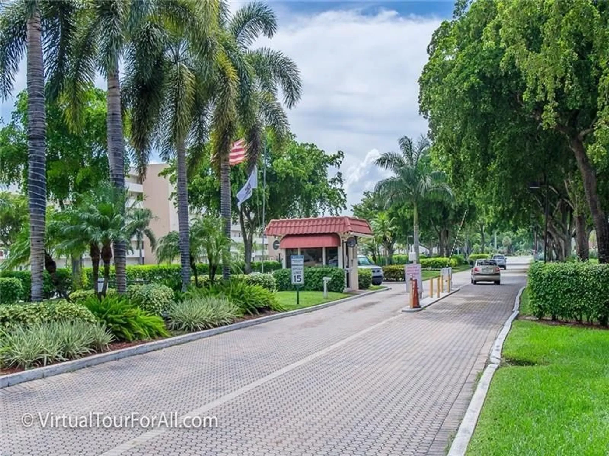 Property Slideshow image 30 of 31 | 9800 n hollybrook lake dr 202, Pembroke Pines, FL, 33025