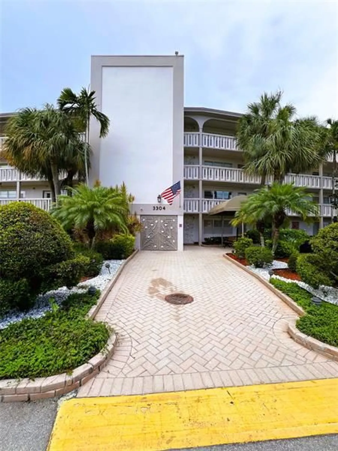 Property Slideshow image 23 of 33 | 3304 aruba way apt l4, Coconut Creek, FL, 33066