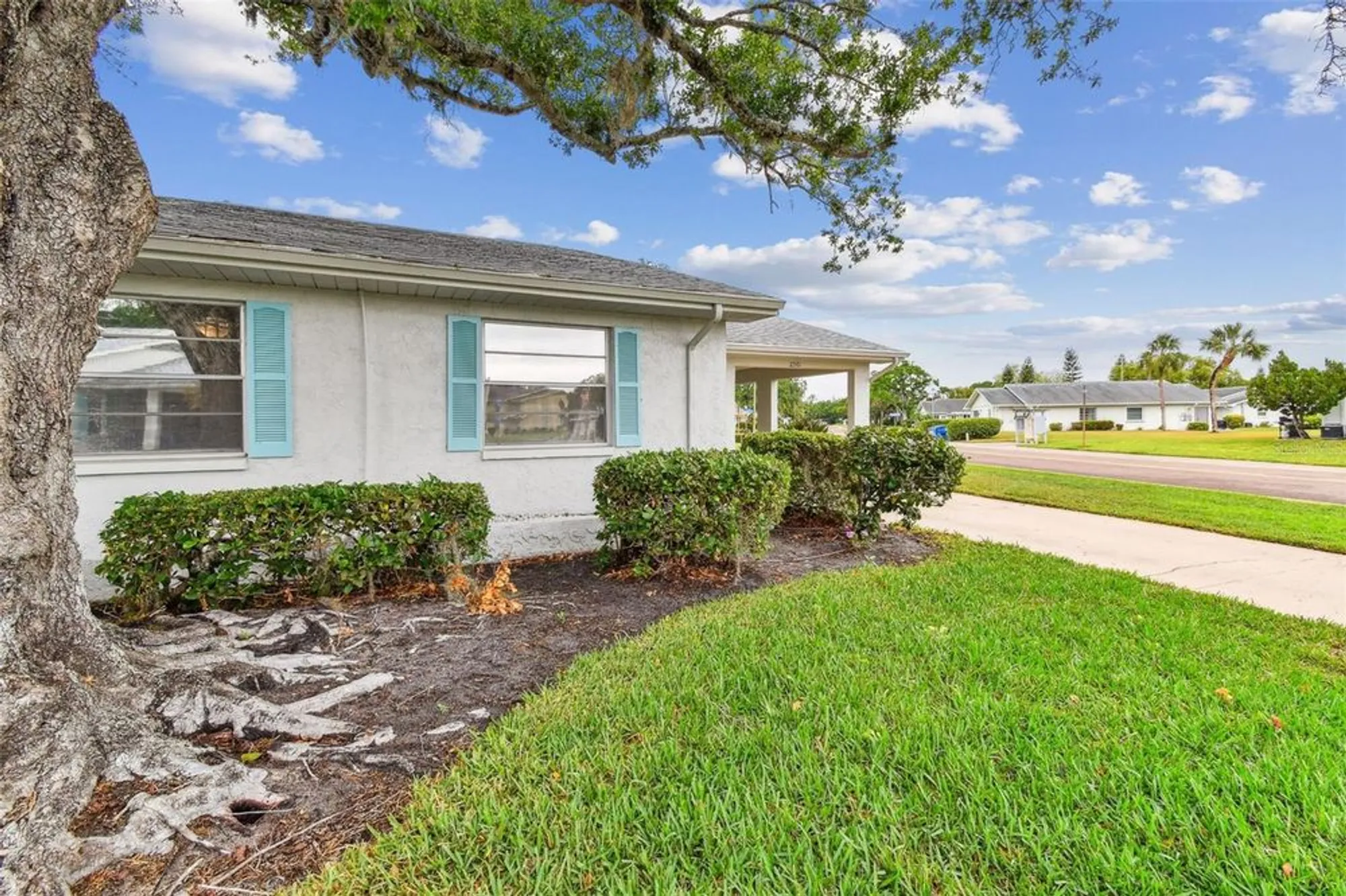 Property Slideshow image 6 of 50 | 2301 grenoble pl # 1, Sun City Center, FL, 33573