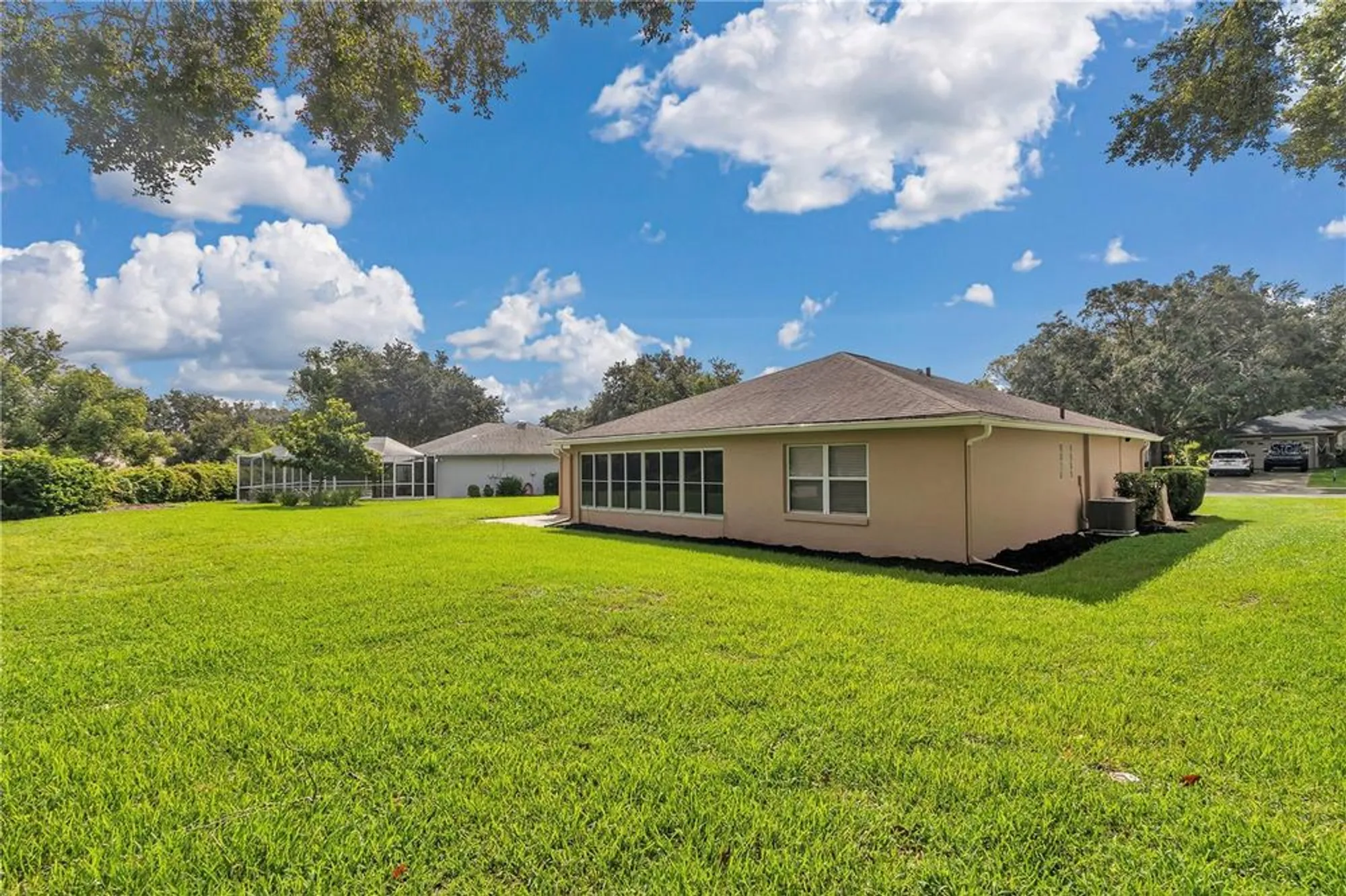 Property Slideshow image 26 of 43 | 5556 grove mnr, Lady Lake, FL, 32159