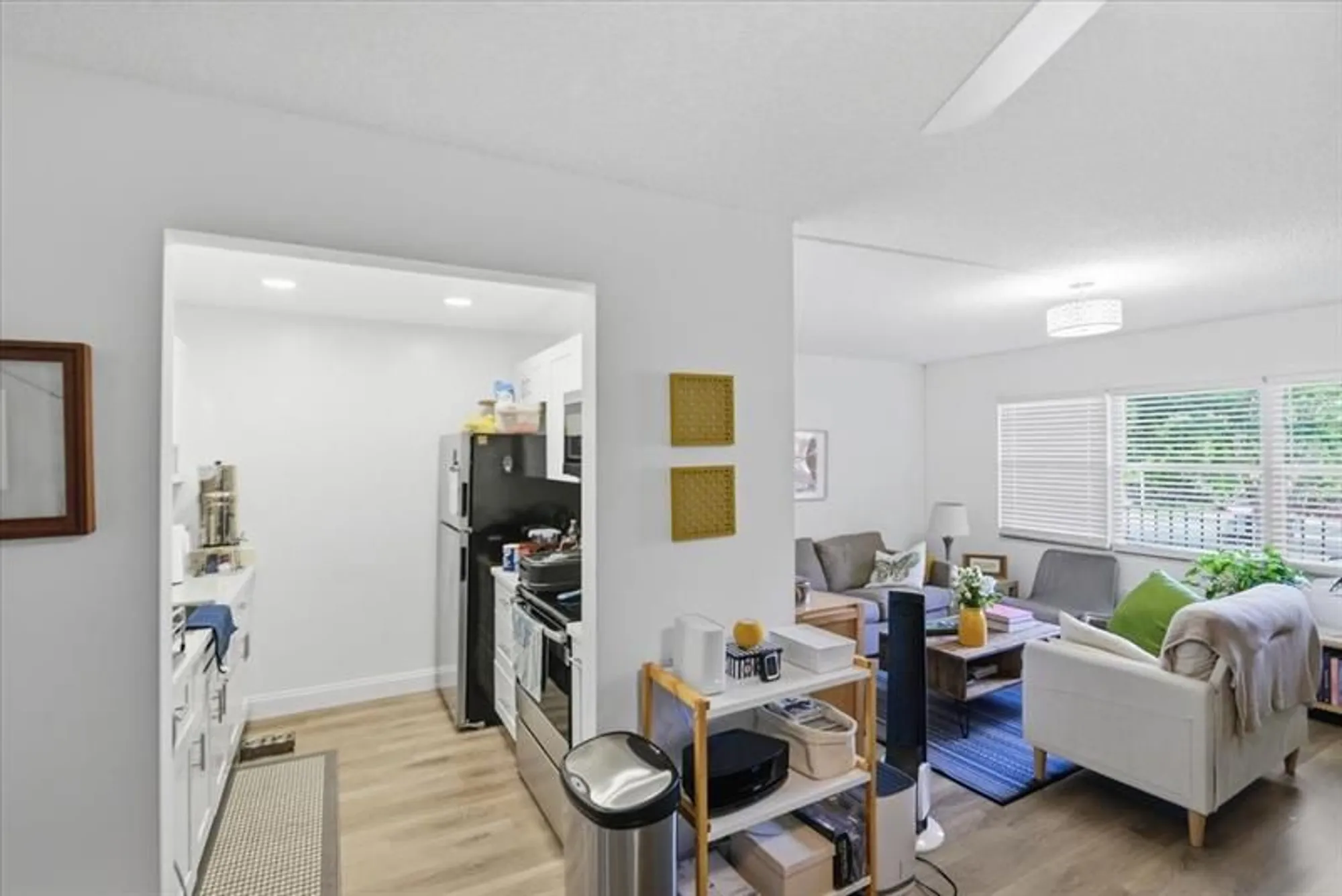 Property Slideshow image 10 of 29 | 13300 sw 1st st o206, Pembroke Pines, FL, 33027