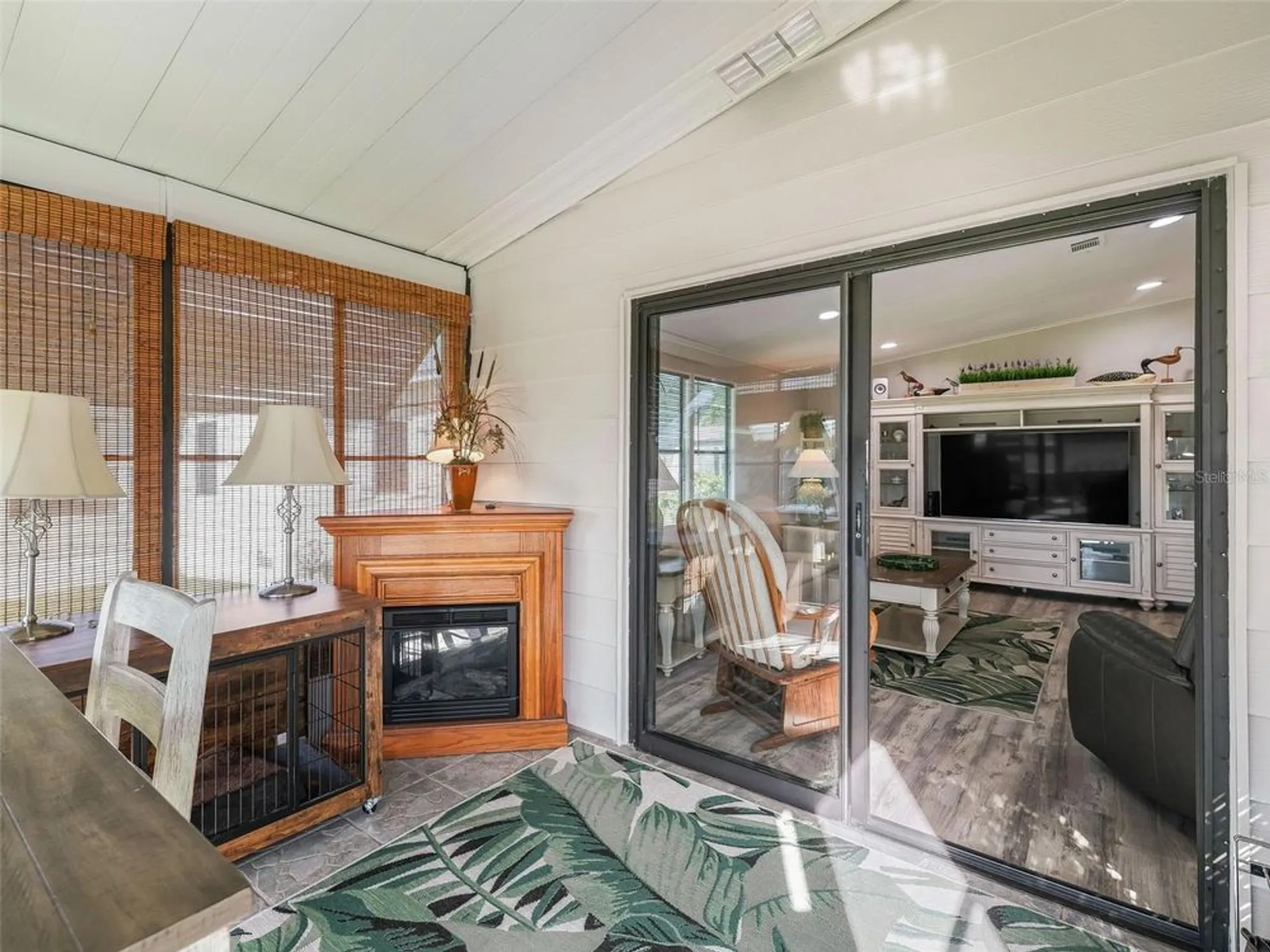 Property Slideshow image 15 of 37 | 1708 lauren ln, Lady Lake, FL, 32159