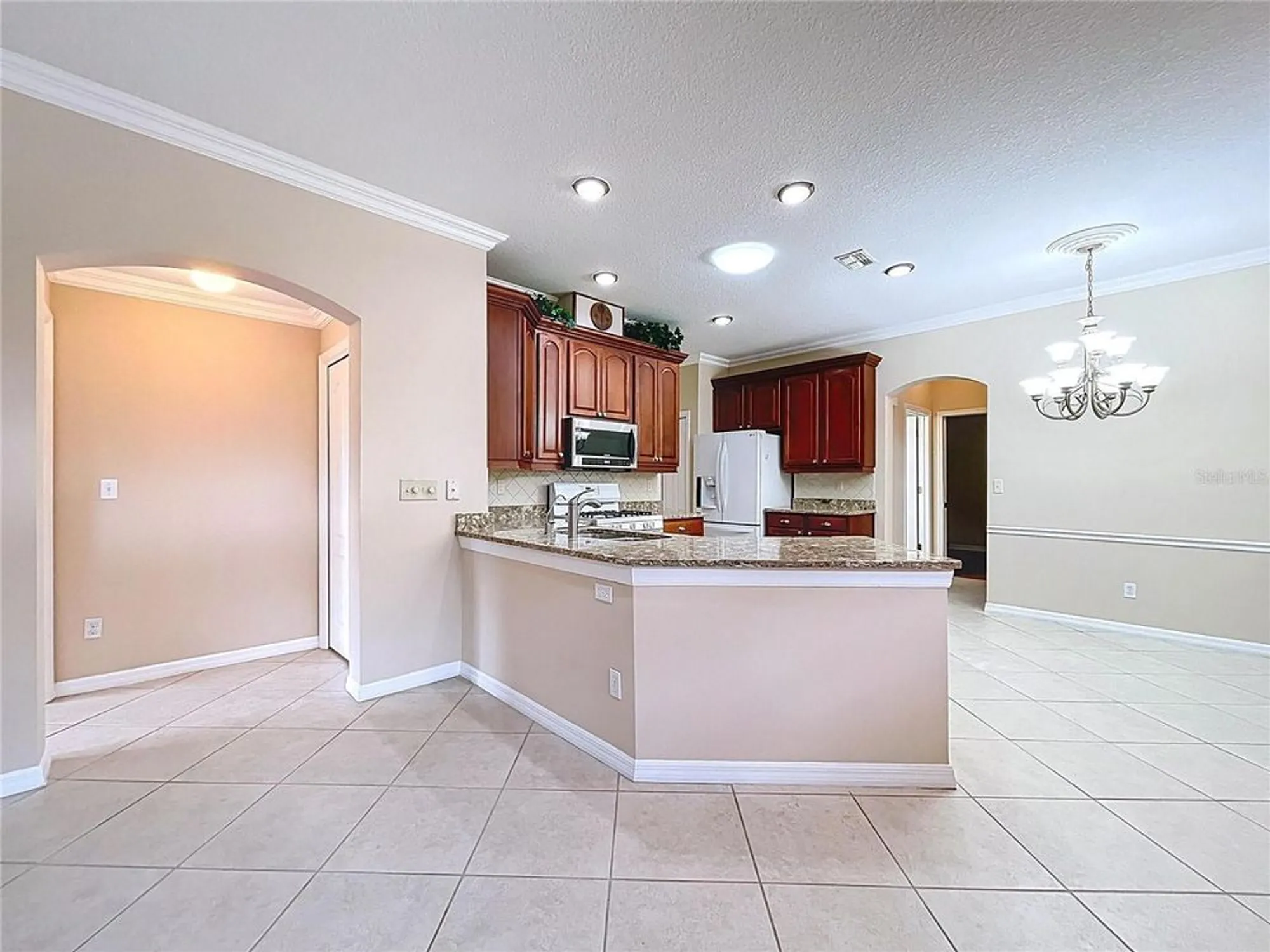 Property Slideshow image 18 of 74 | 2018 inverness greens dr # 2018, Sun City Center, FL, 33573