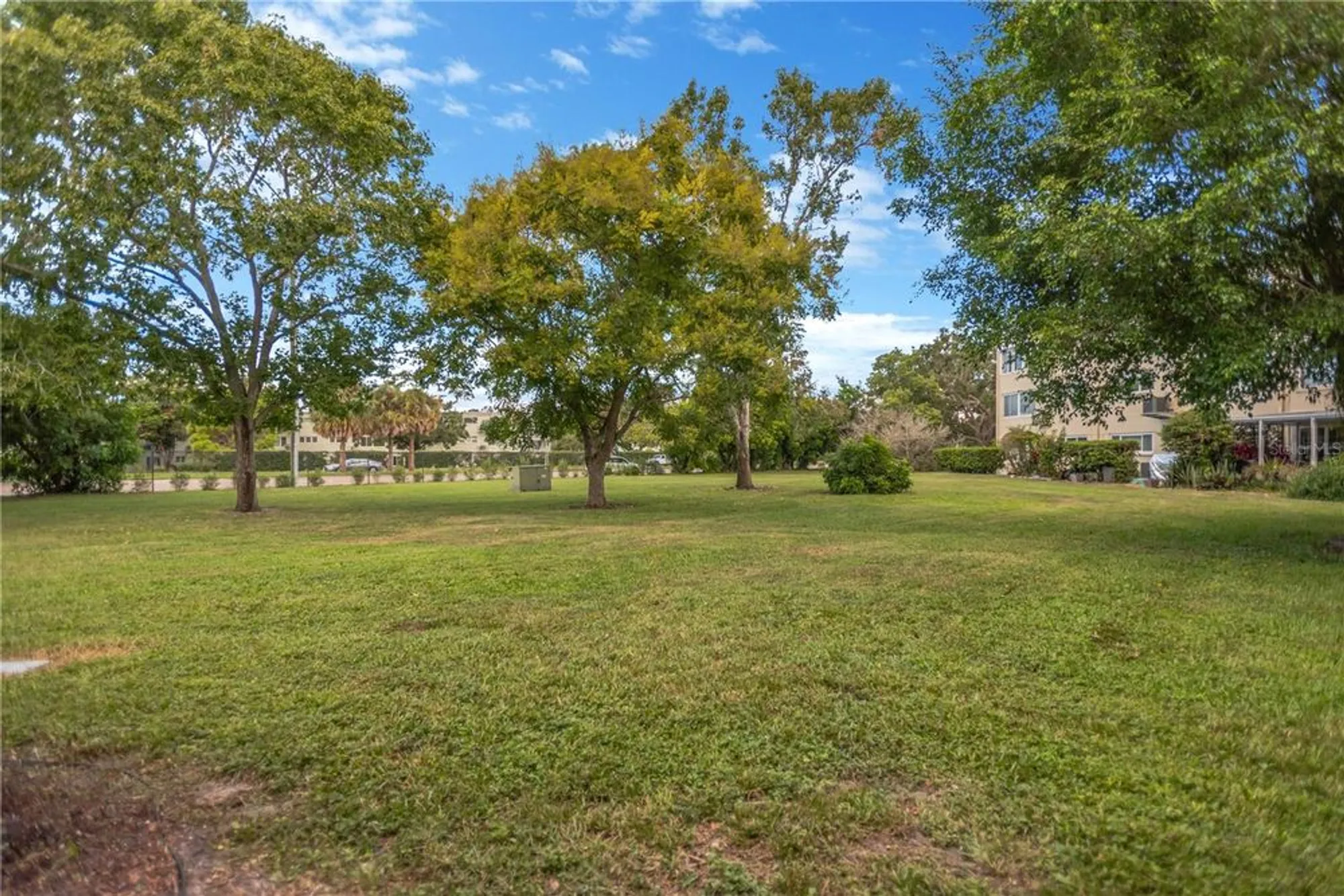 Property Slideshow image 28 of 32 | 2350 haitian dr apt 6, Clearwater, FL, 33763