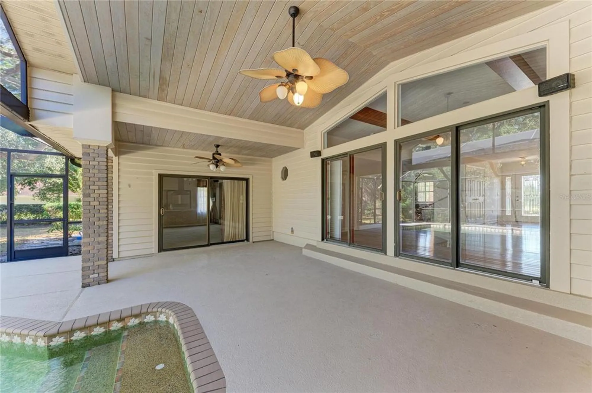 Property Slideshow image 55 of 83 | 5668 country lakes dr, Sarasota, FL, 34243