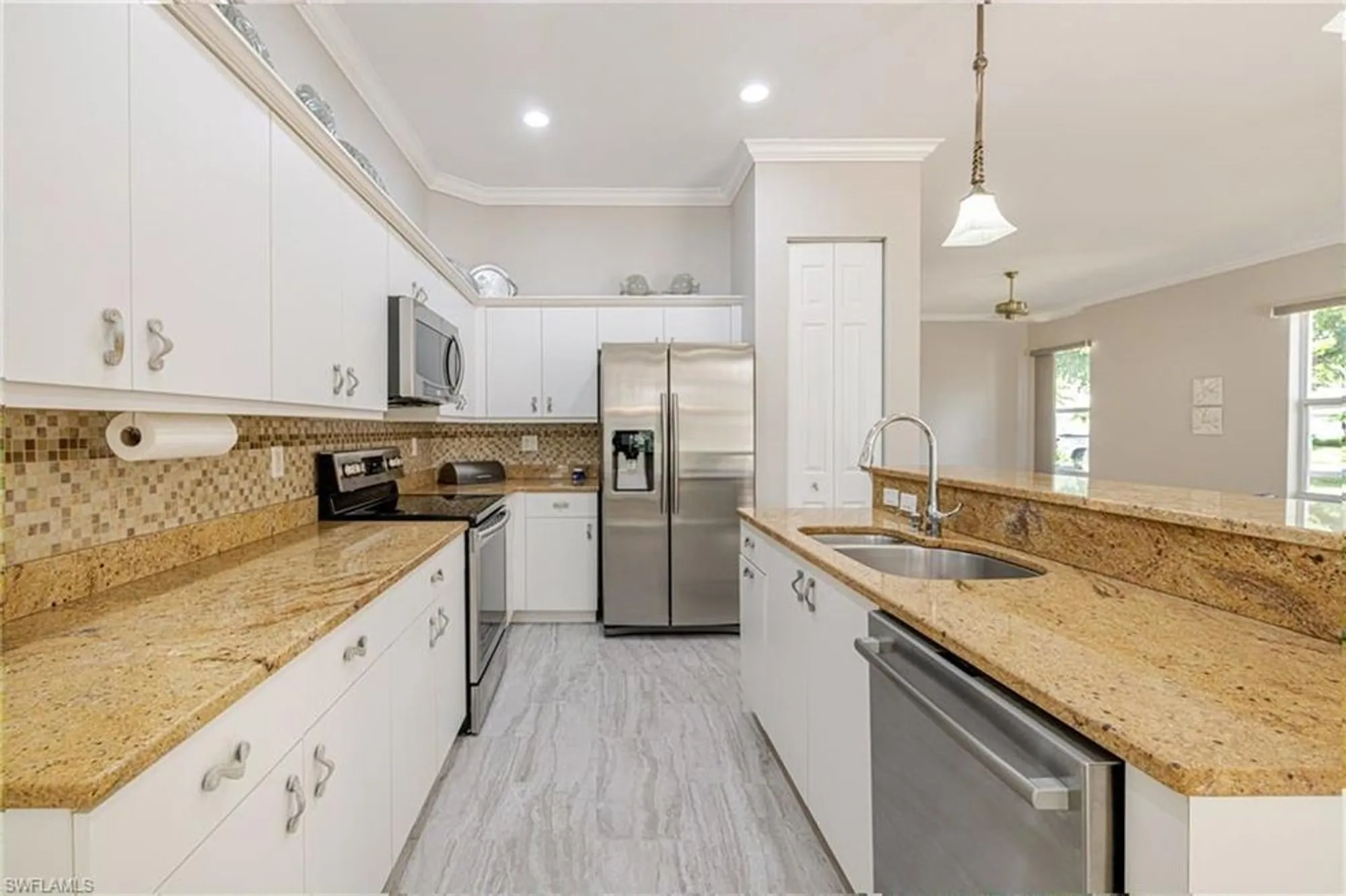 Property Slideshow image 17 of 50 | 9011 springview loop, Estero, FL, 33928